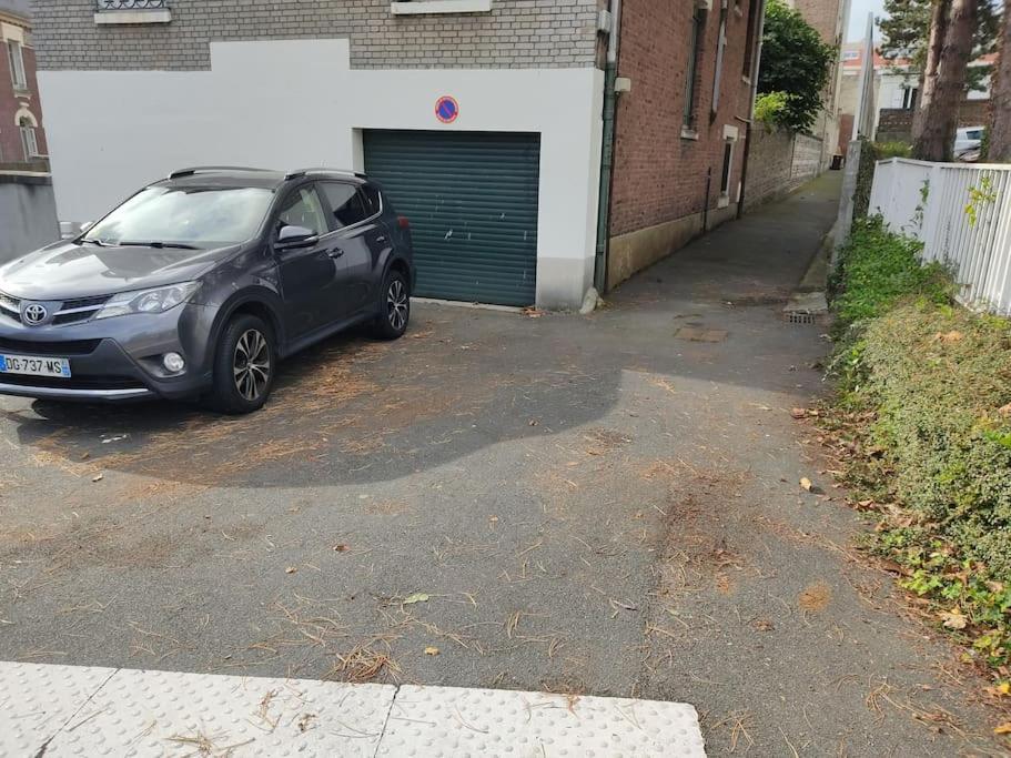 appartement individuelle refais a neuf,ds maison de maître,6 couchages dont un lit kingsize,cuisine avec lave vaisselle,rue privative pour se garer, access