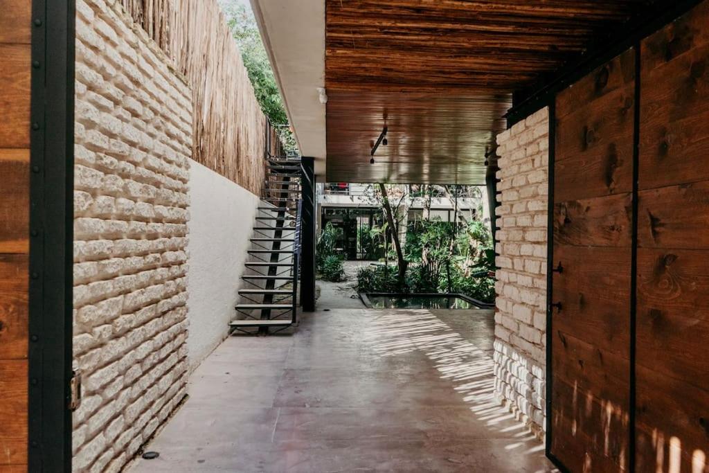Lujoso Penthouse de tres pisos en Madara Tulum view 2