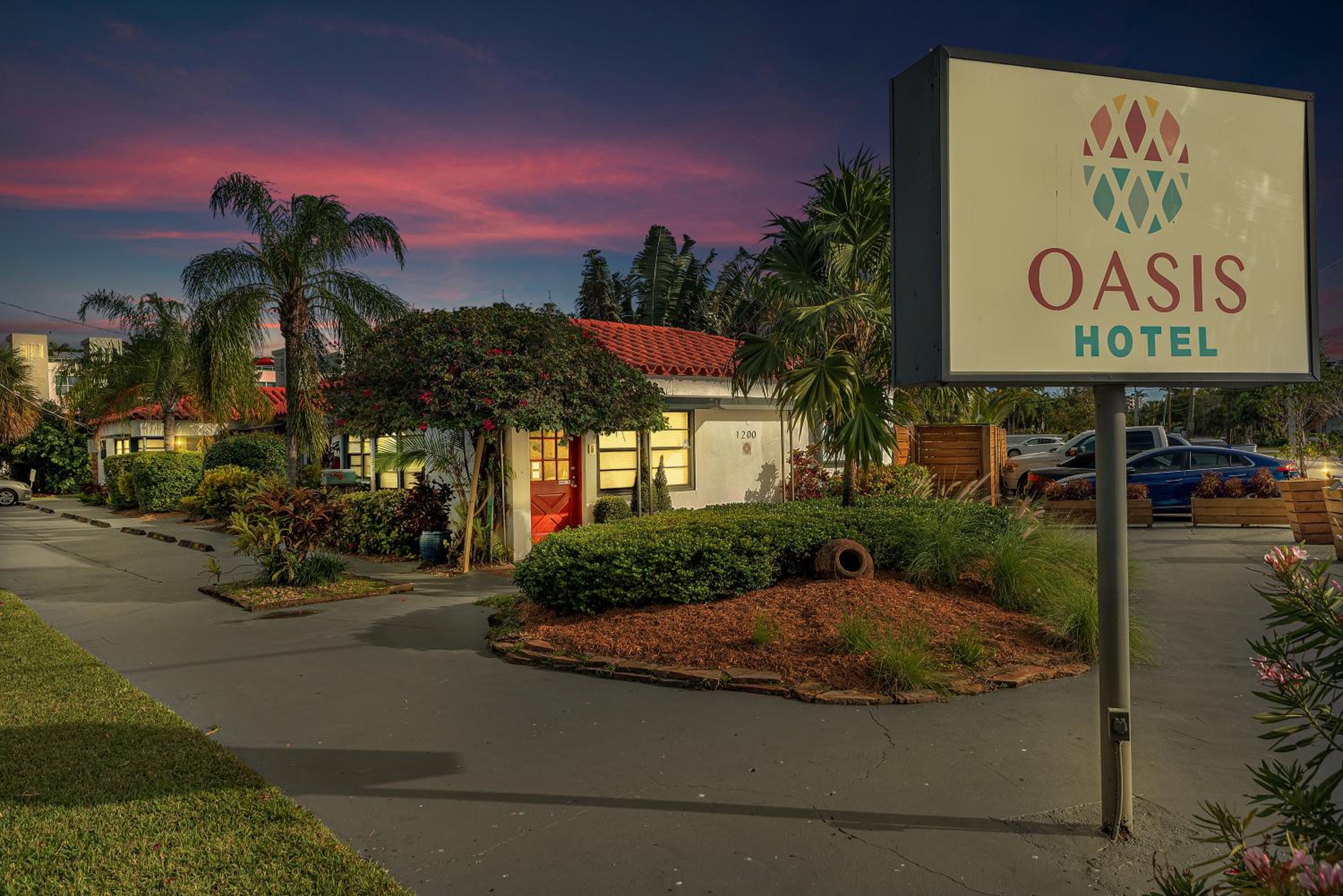 Oasis Hotel