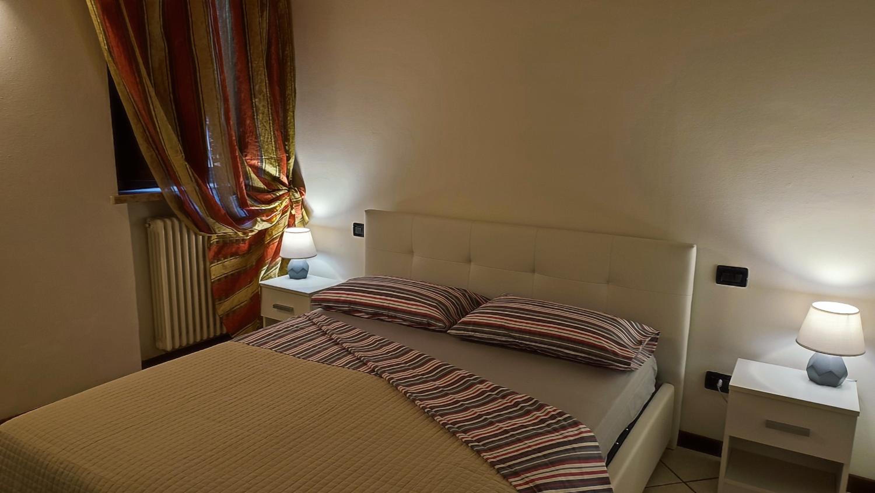 Ca' degli Sposi en Mantova — bedroom