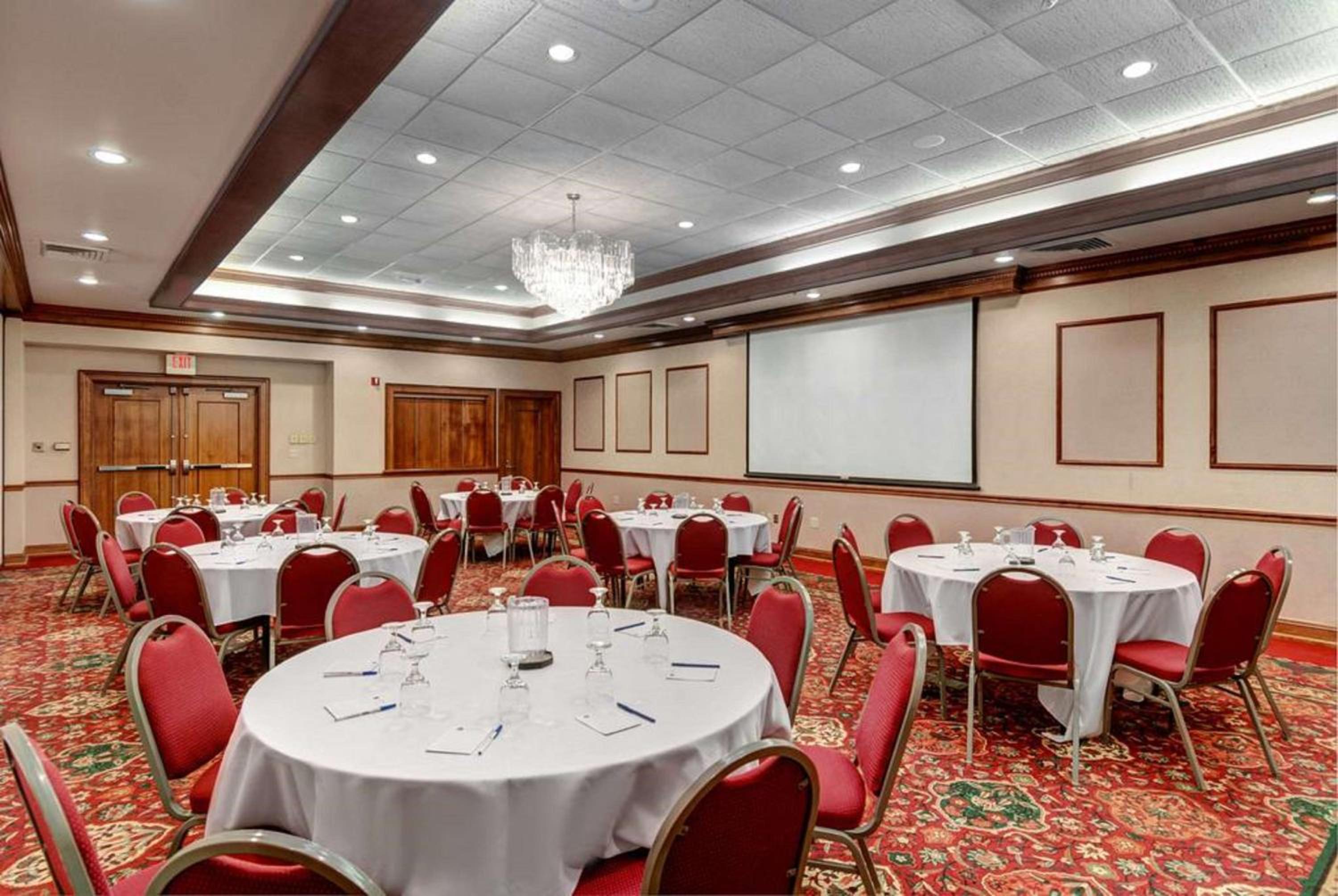 Portsmouth Vacations - Best Western Plus Portsmouth Hotel Suites - Property Image 42