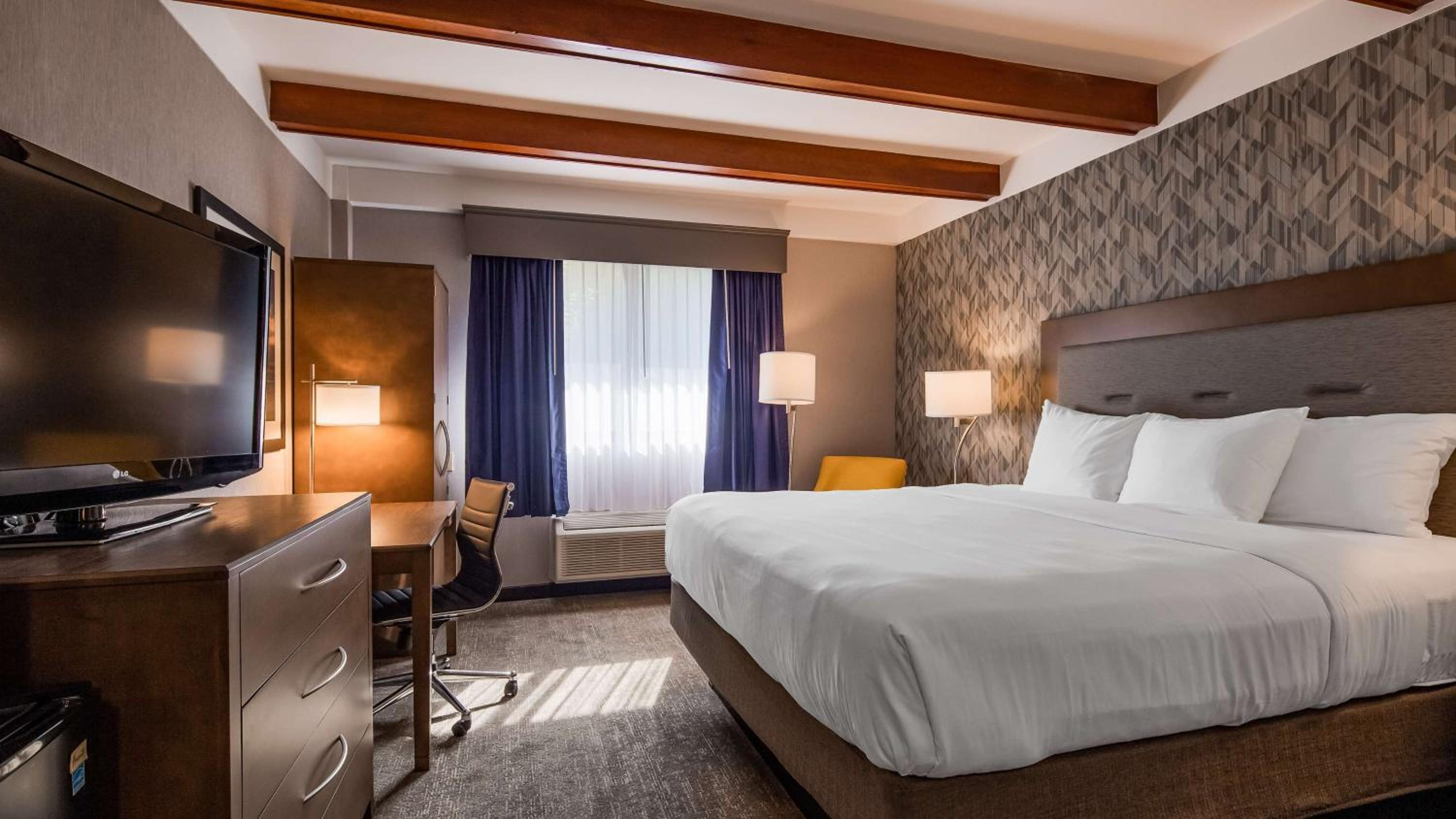 Portsmouth Vacations - Best Western Plus Portsmouth Hotel Suites - Property Image 6