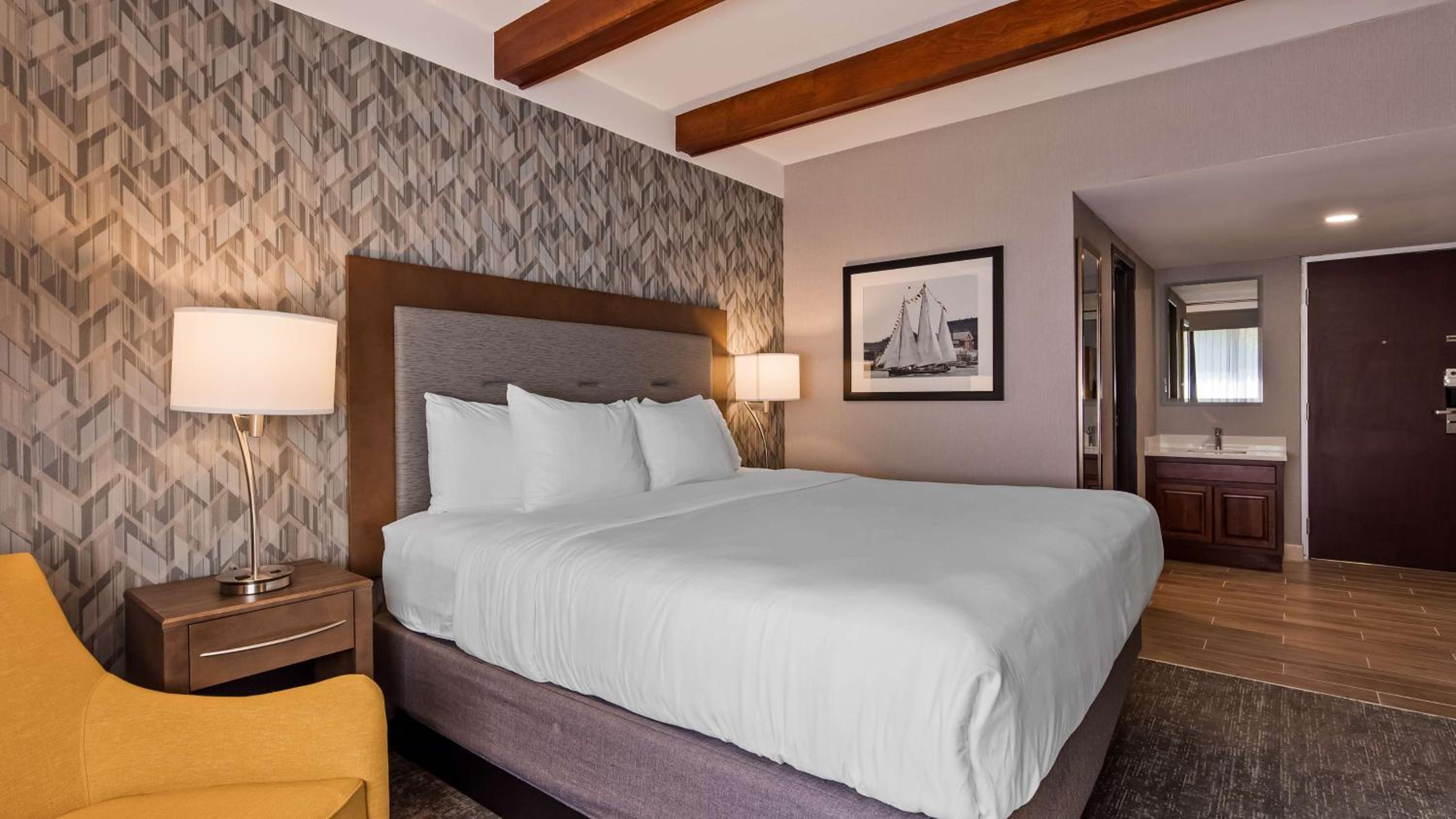 Portsmouth Vacations - Best Western Plus Portsmouth Hotel Suites - Property Image 5