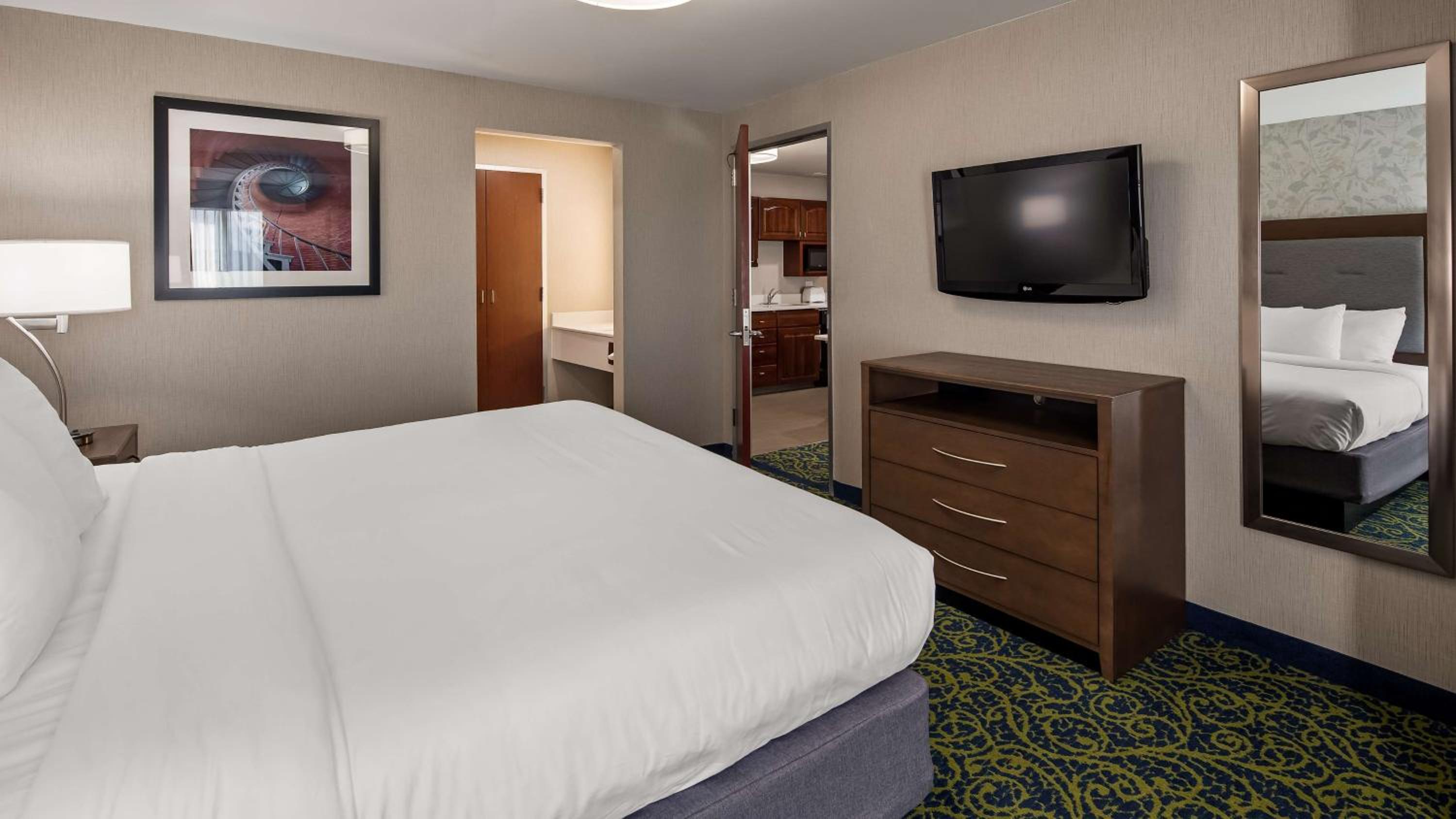 Portsmouth Vacations - Best Western Plus Portsmouth Hotel Suites - Property Image 30
