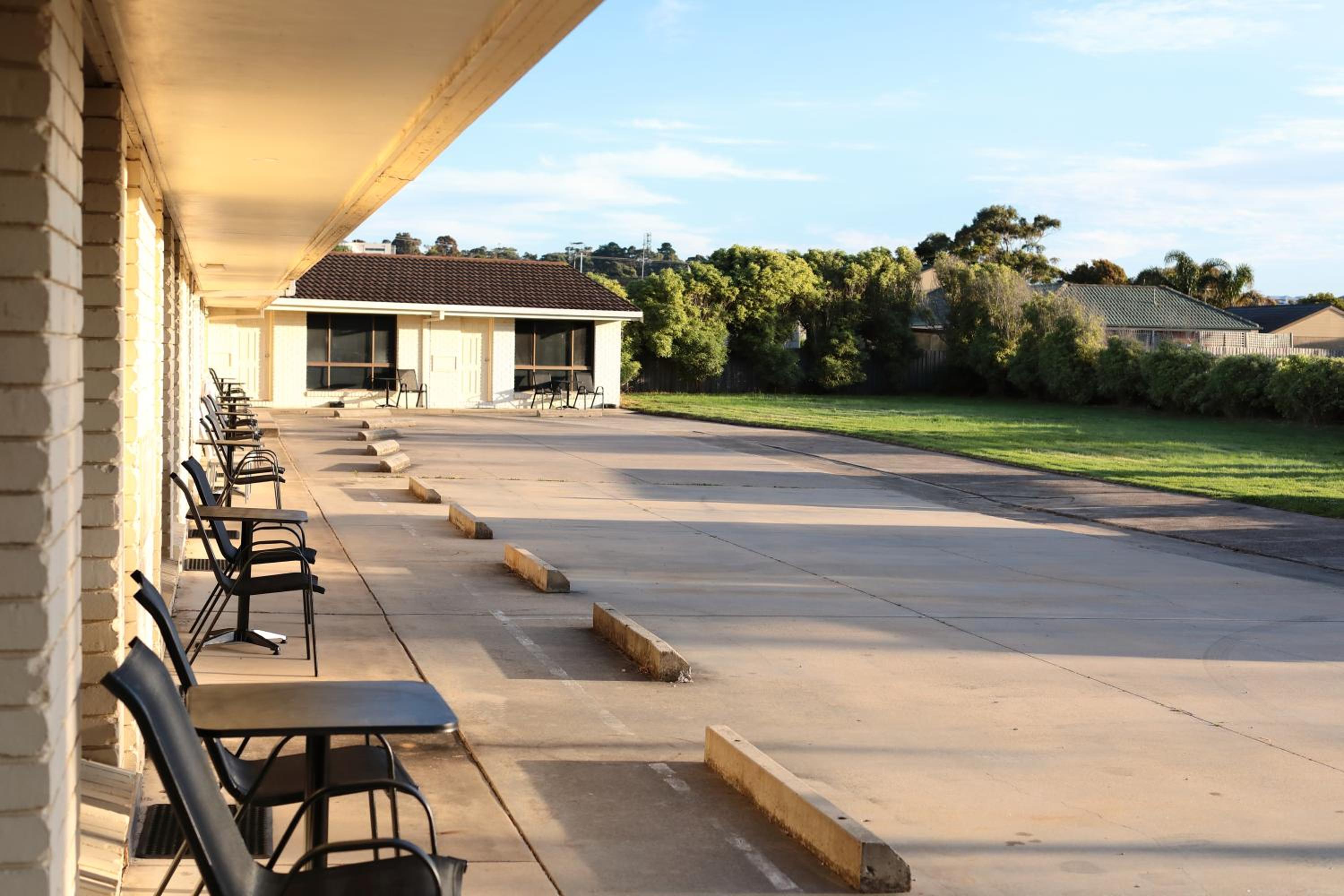 Albatross Motor Inn view 2