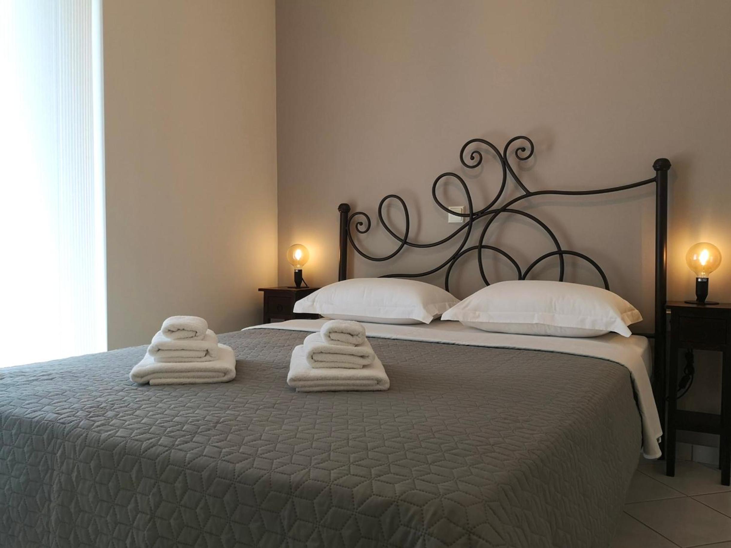 Angelland Luxury Suites photo 2