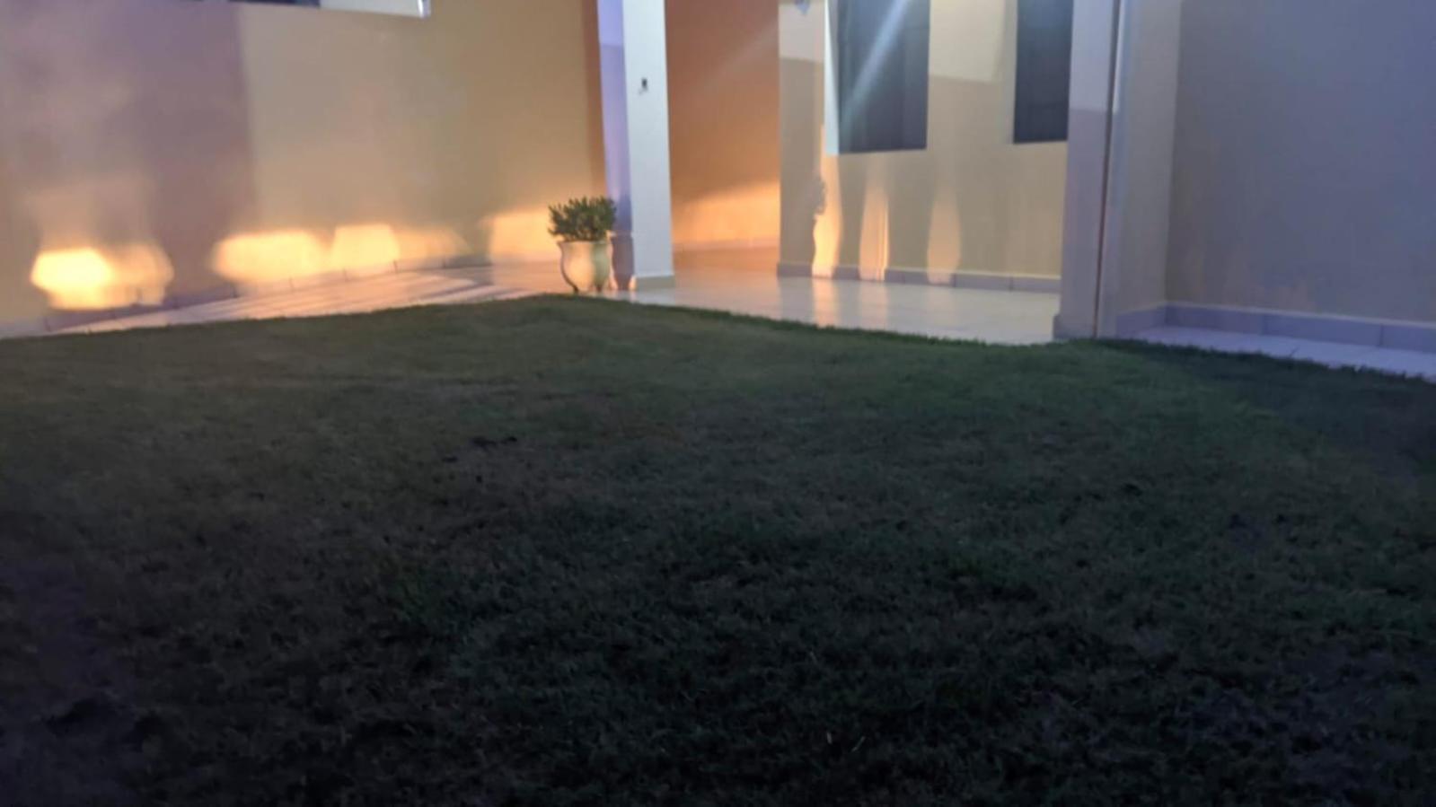 Casa 200m da praia 3 dorm. p/ 12 pessoas