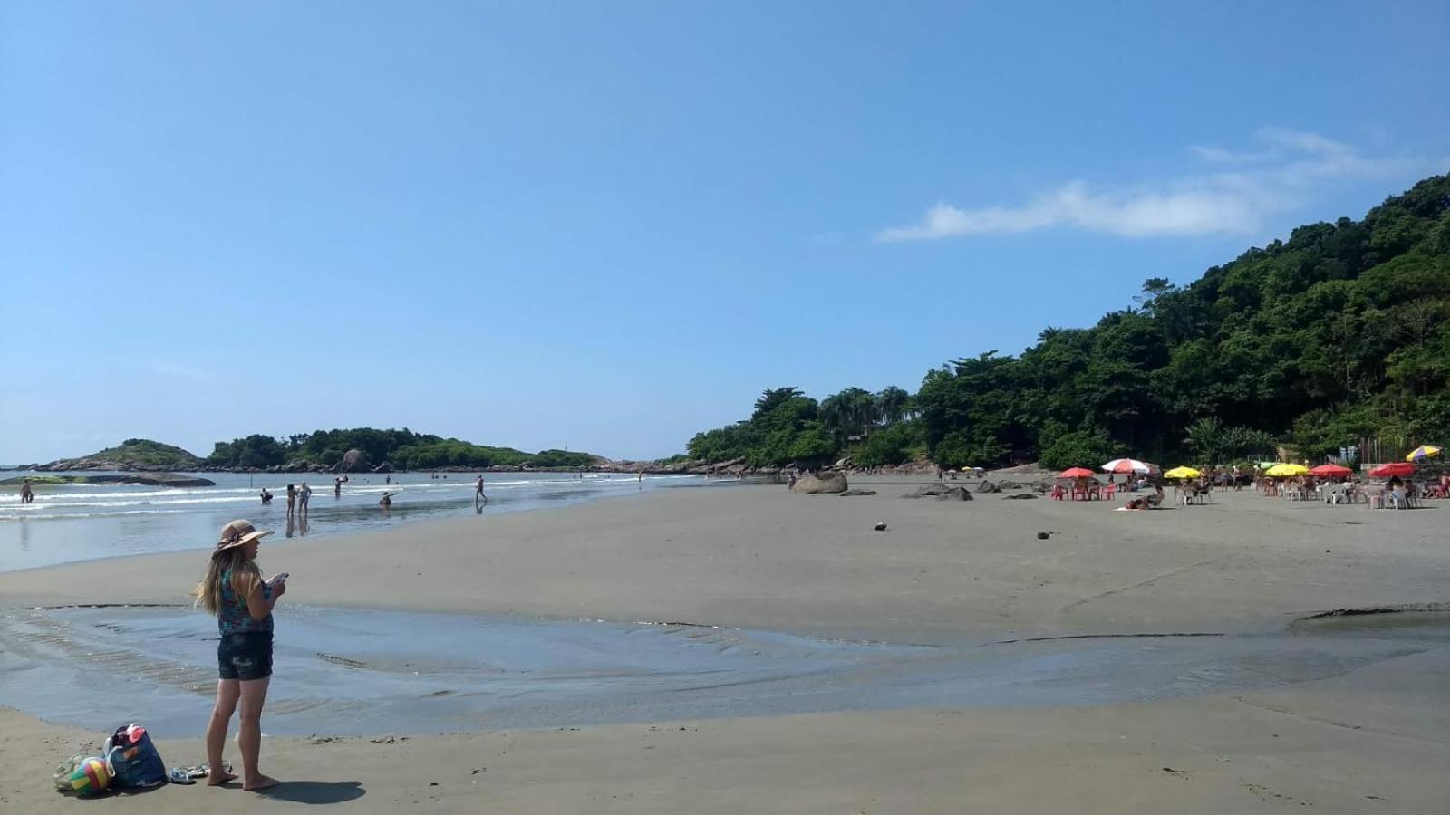Casa 200m da praia 3 dorm. p/ 12 pessoas