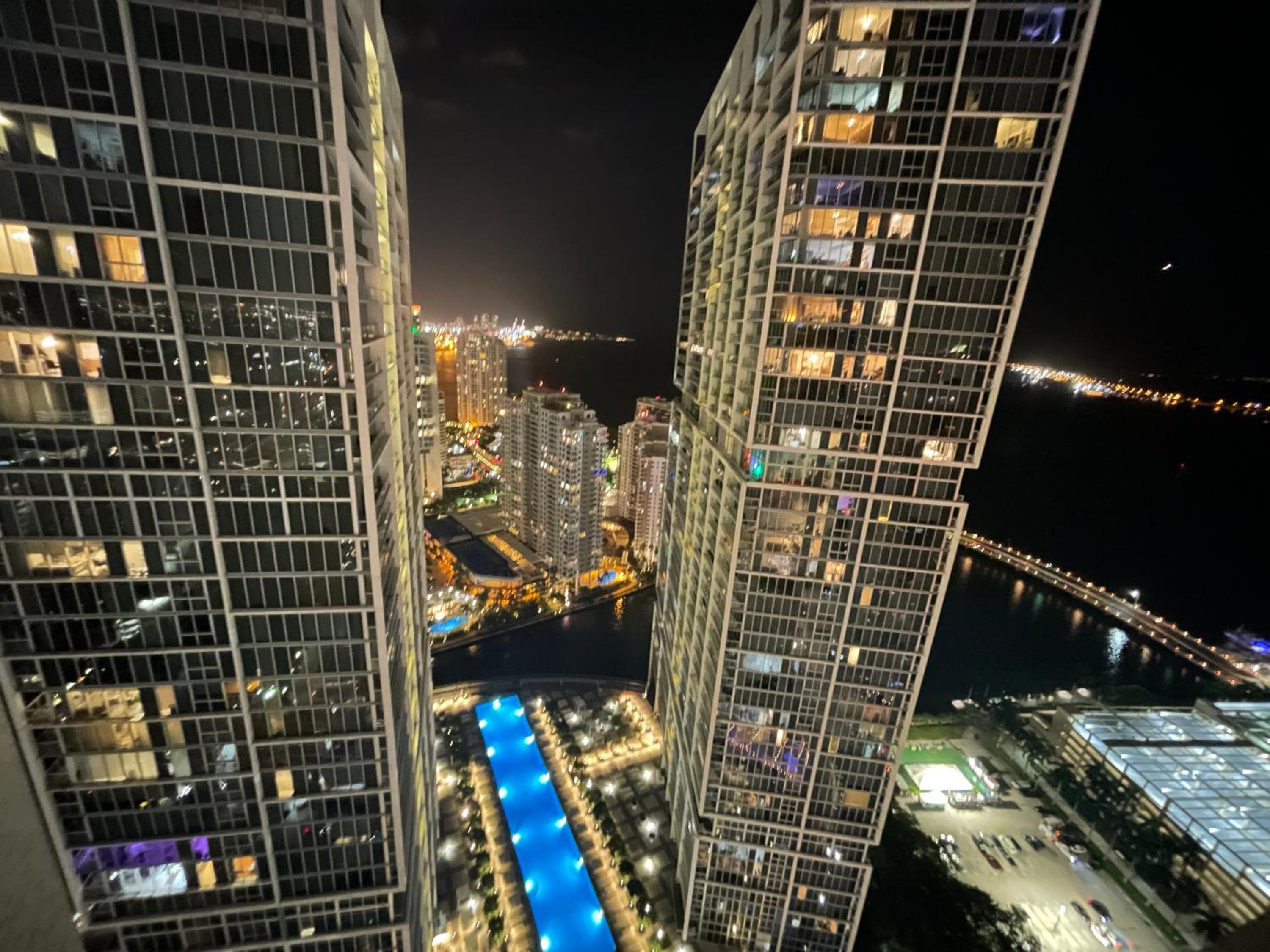 Sun&Sea IconBrickell Unit