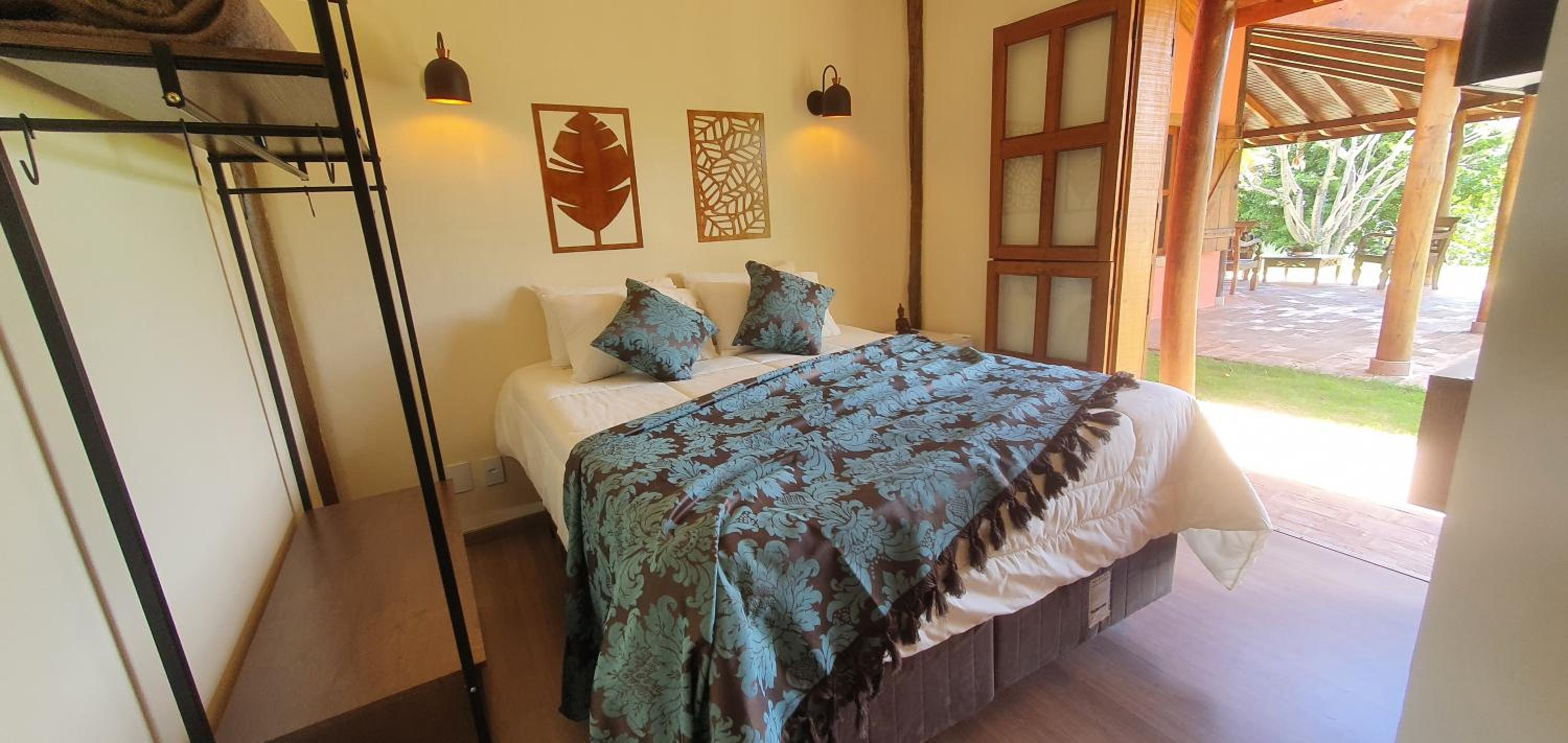 Ellementares Guest House