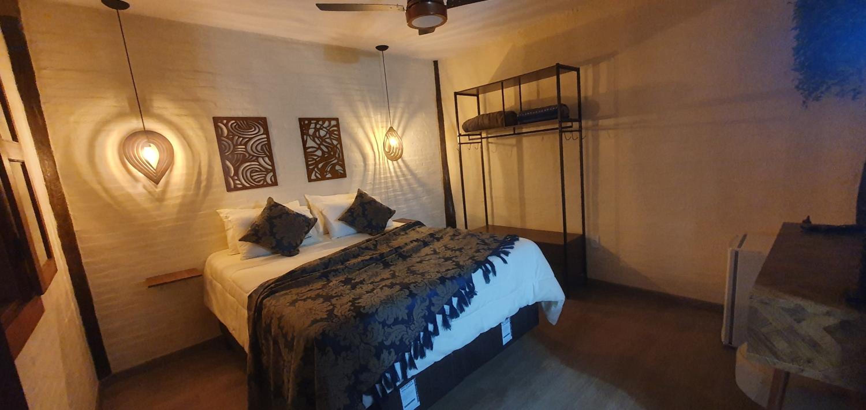 Ellementares Guest House