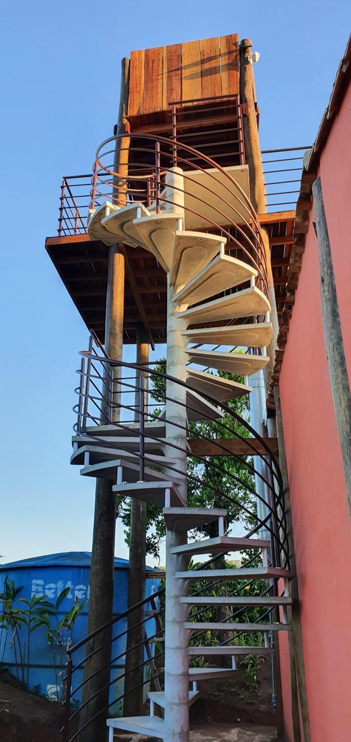 Ellementares Guest House