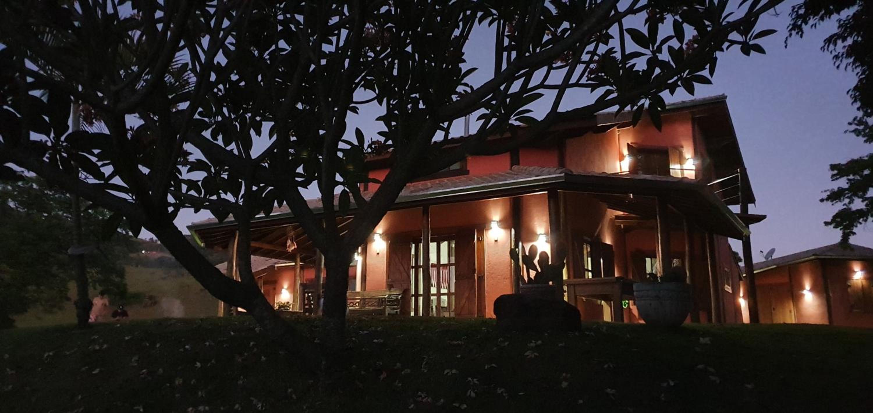 Ellementares Guest House