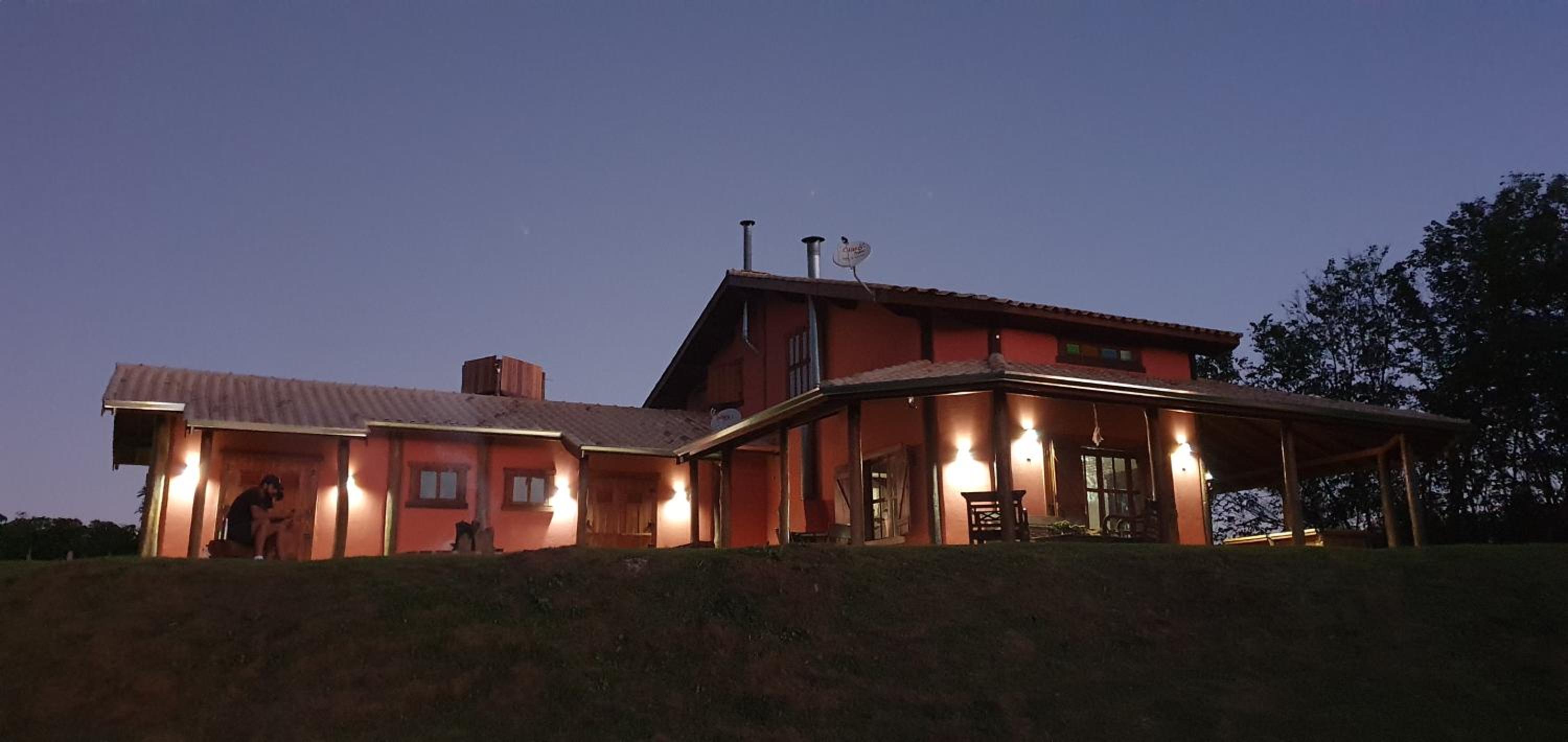 Ellementares Guest House