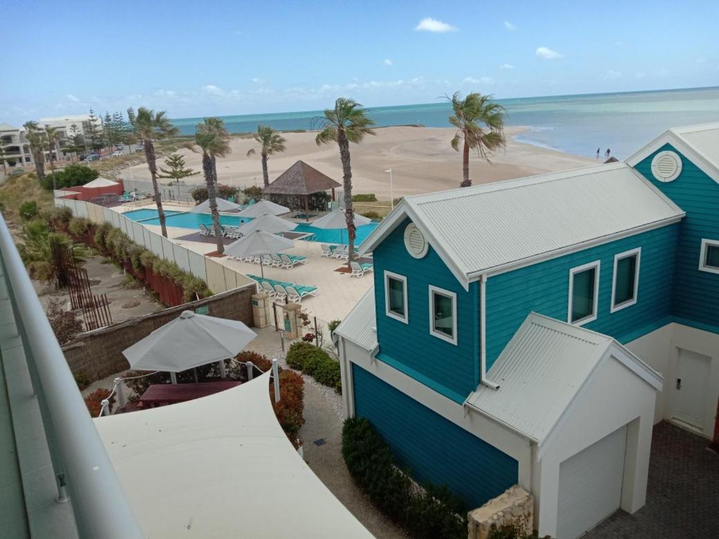 TEMPEL by the Sea
