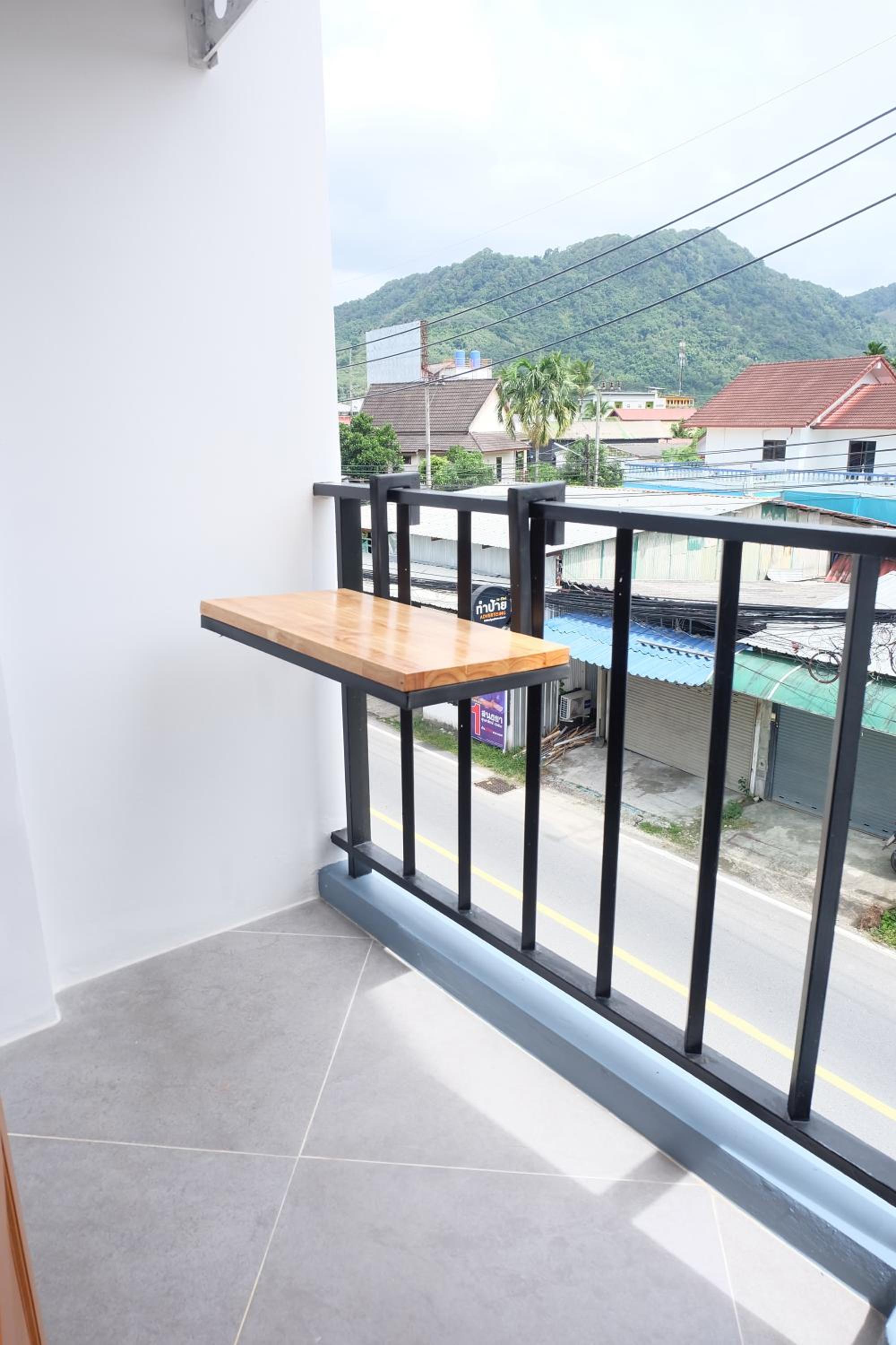 B3 HOUSE view 3
