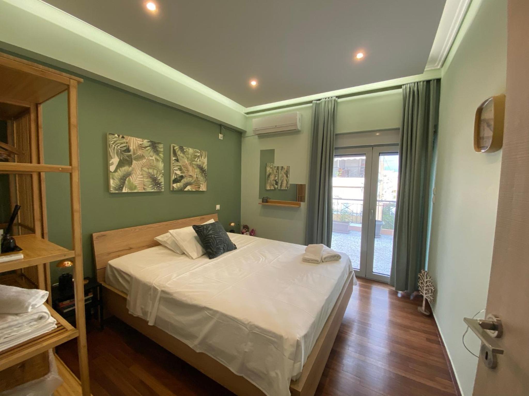 ASIMINA apartment, Kerameikos Metro Station