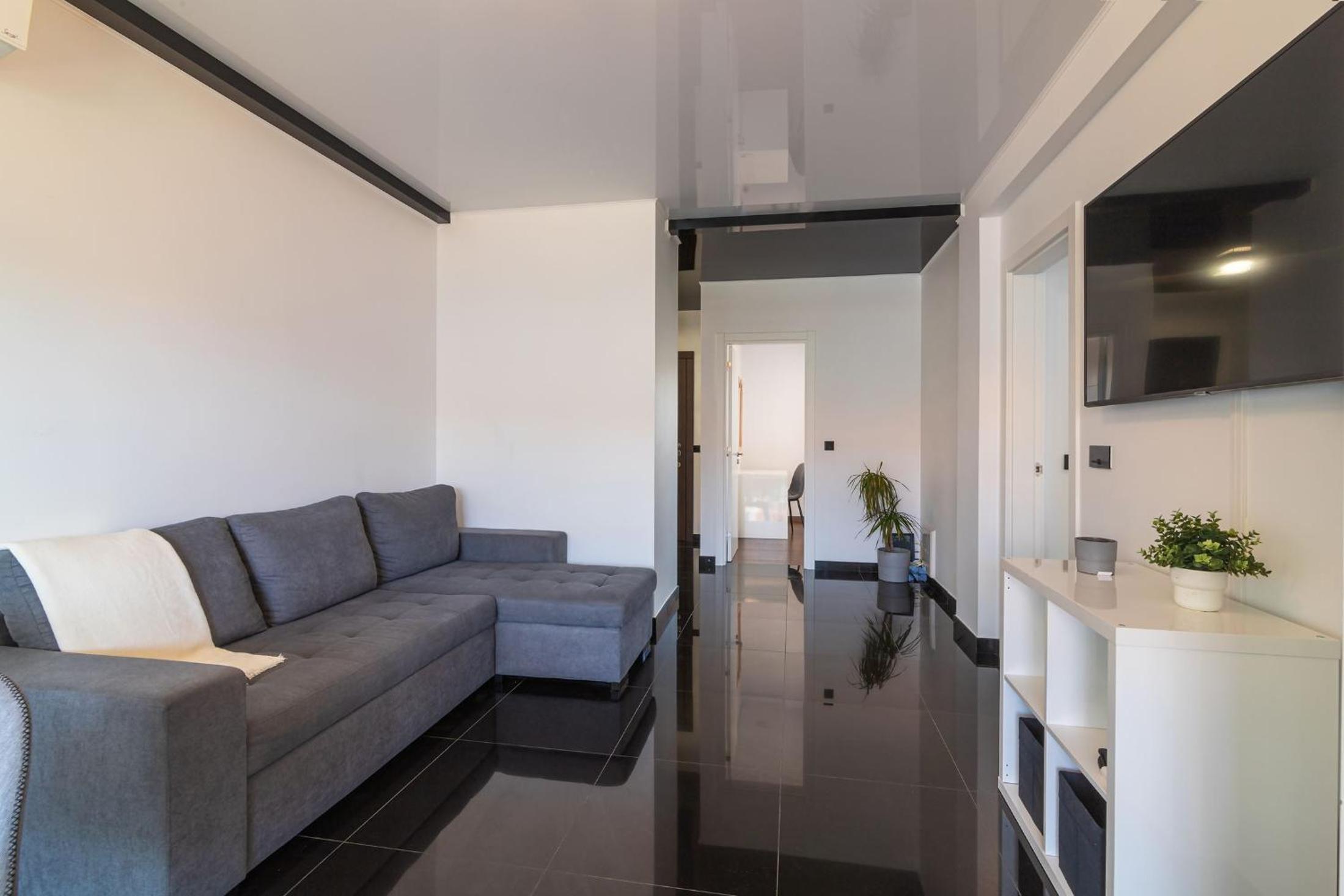 Vilamoura Premium Apartment With Pool by Homing view 4