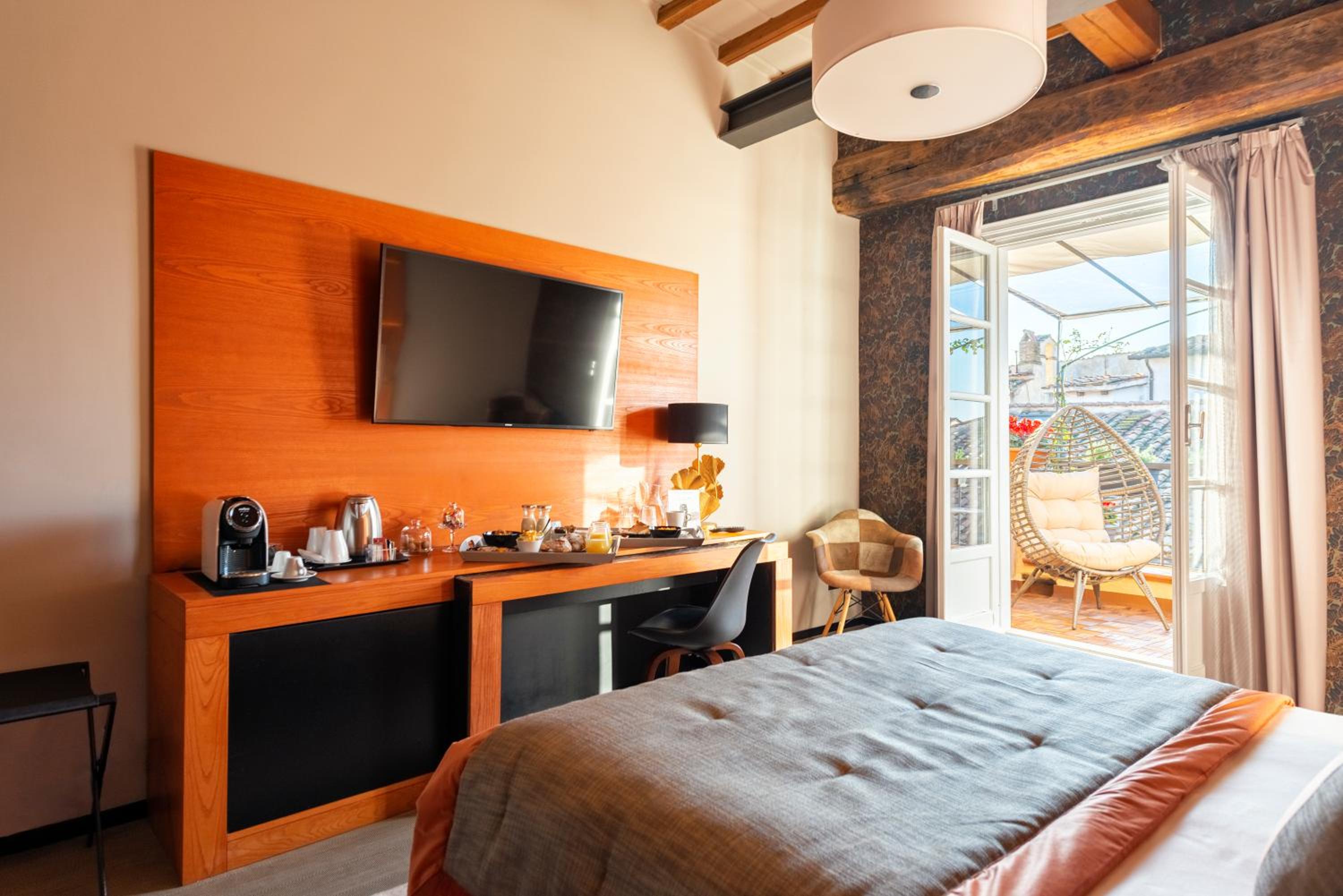 hotel room