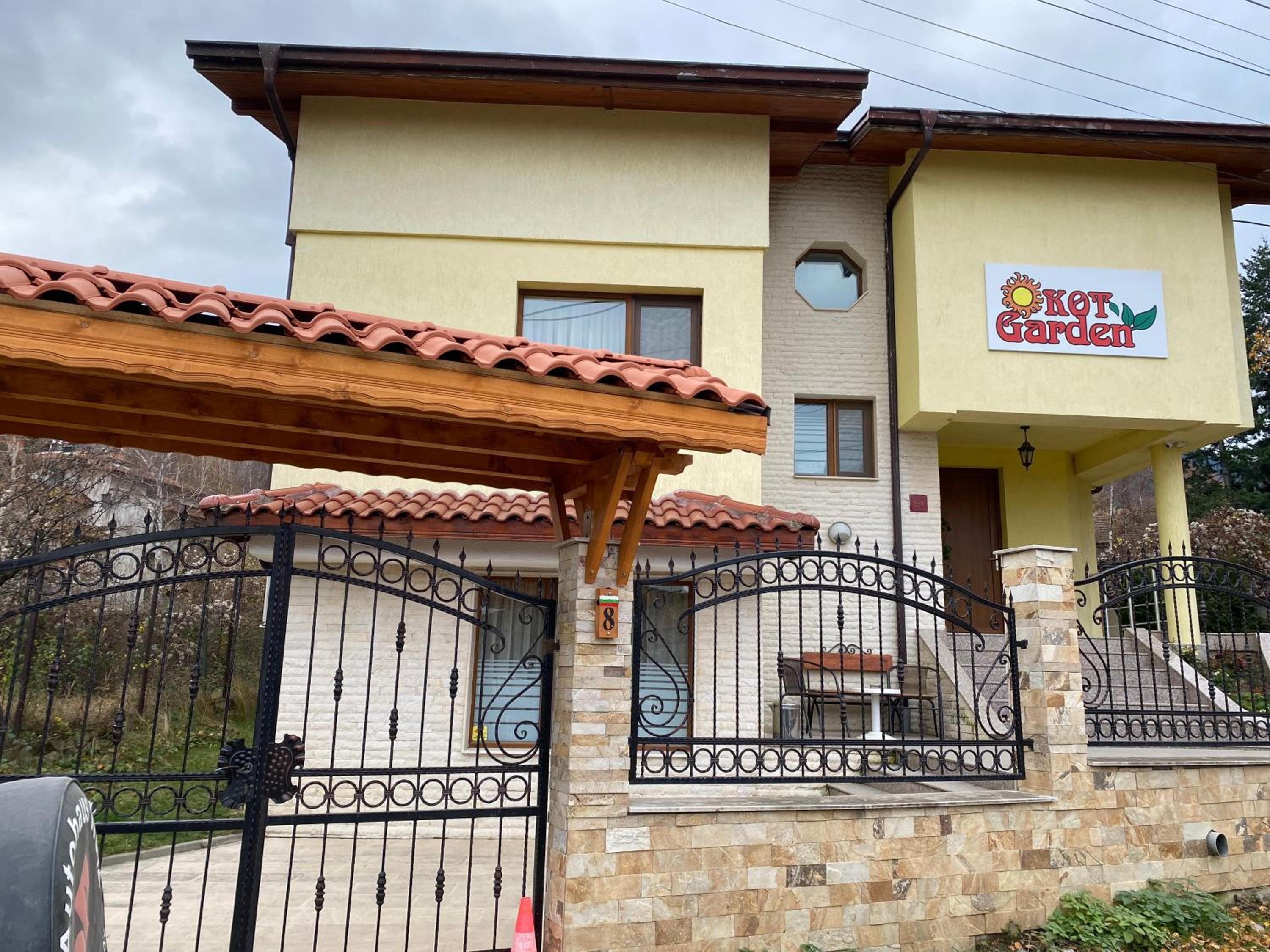 Kot Garden Guest House