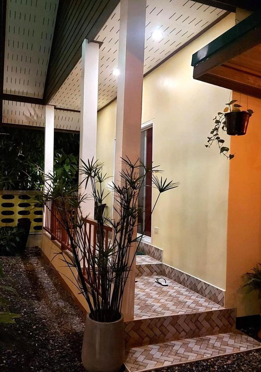 Bed & Breakfast To-Co