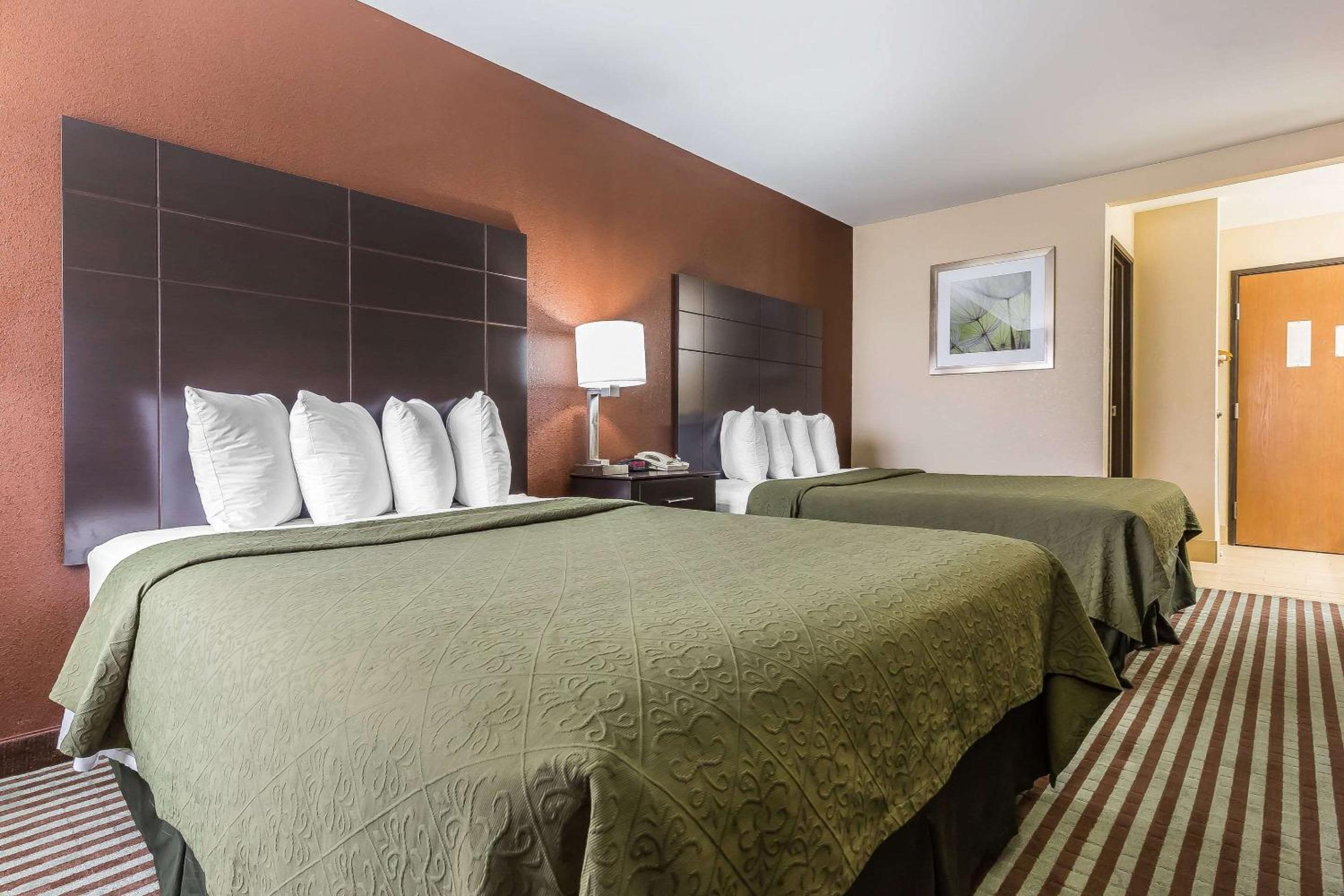 Mount Vernon Vacations - Quality Inn Mount Vernon, IL - Property Image 7