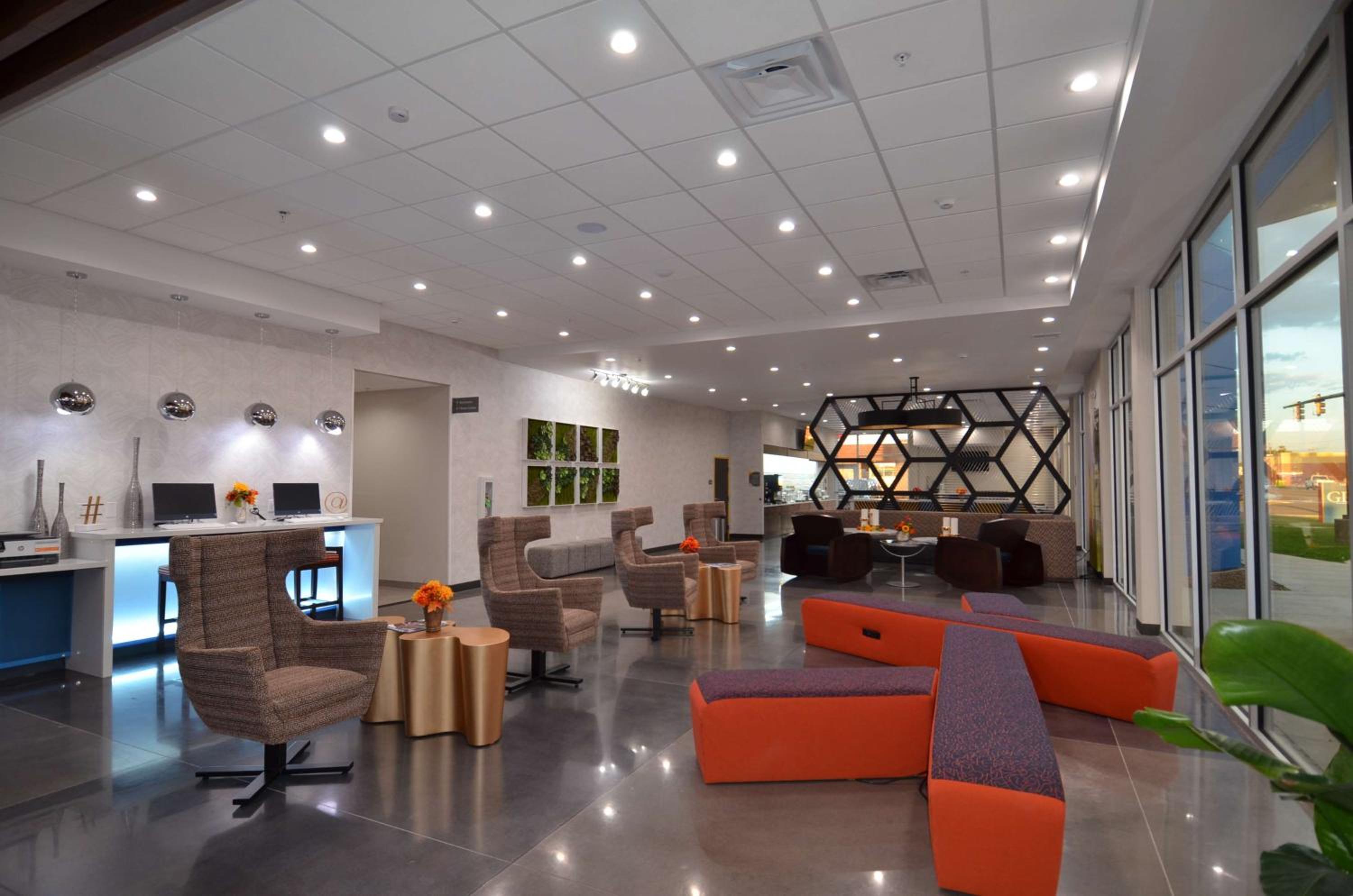 Enid Vacations - GLo Best Western Enid OK Downtown - Convention Center Hotel - Property Image 11