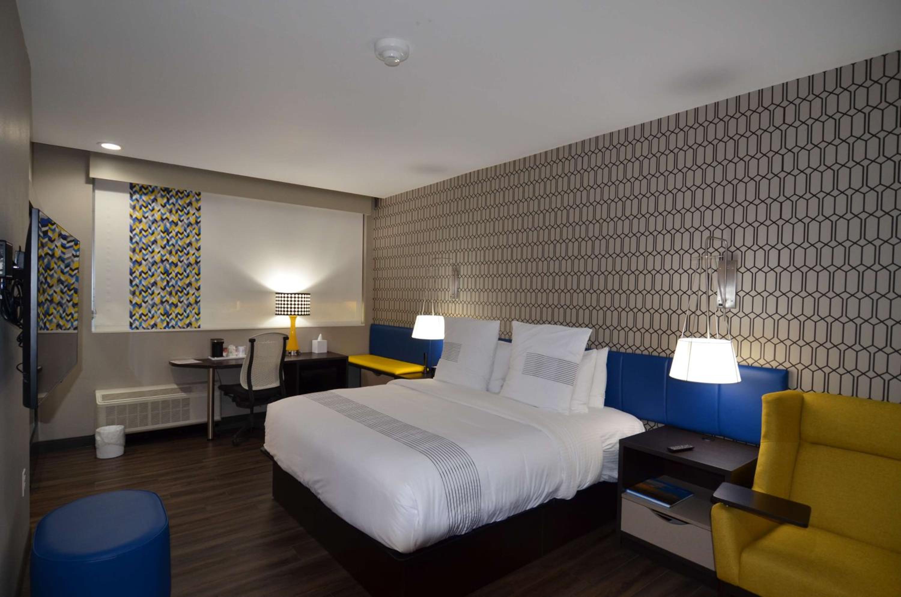 Enid Vacations - GLo Best Western Enid OK Downtown - Convention Center Hotel - Property Image 2