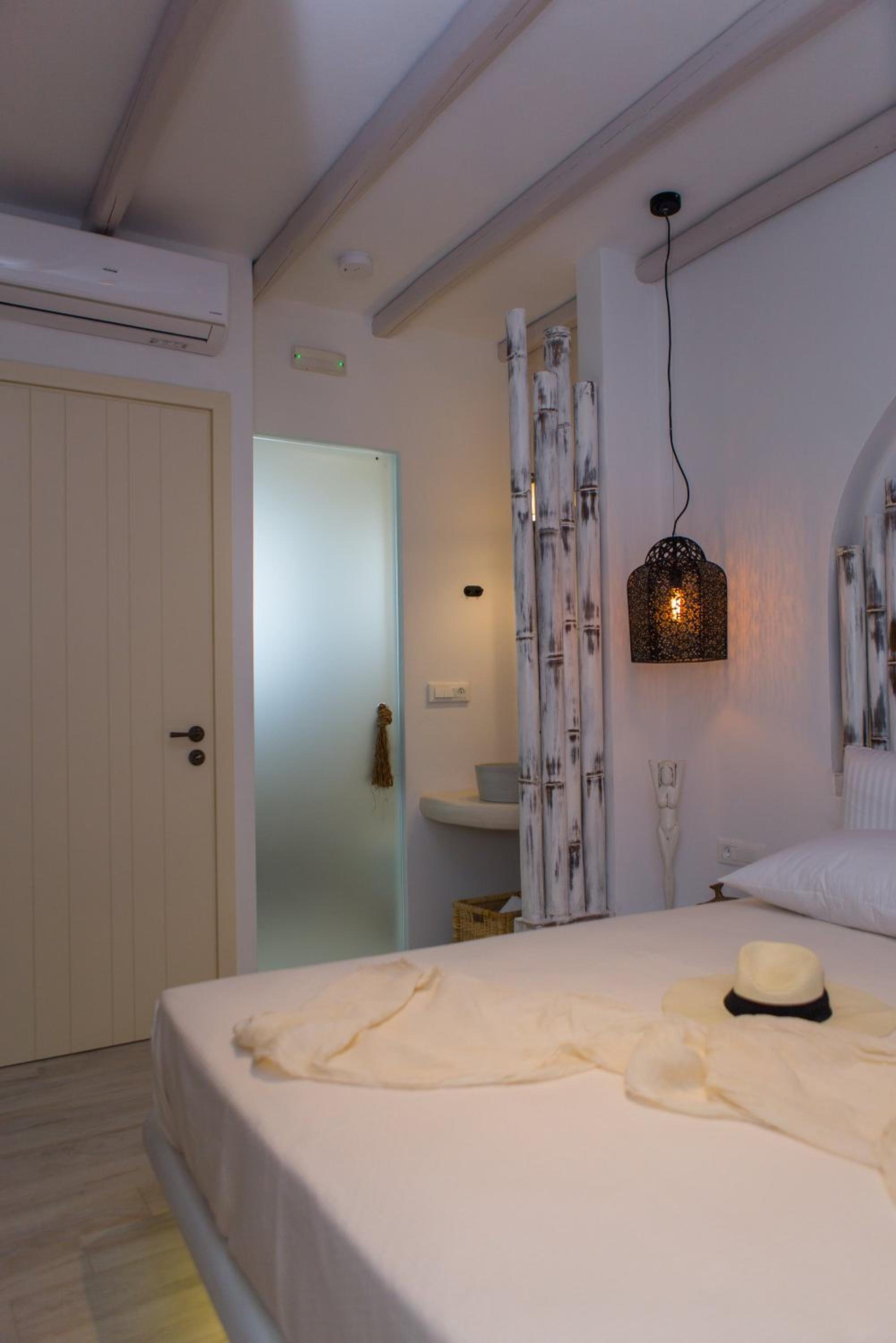 Naxian Lounge Villas