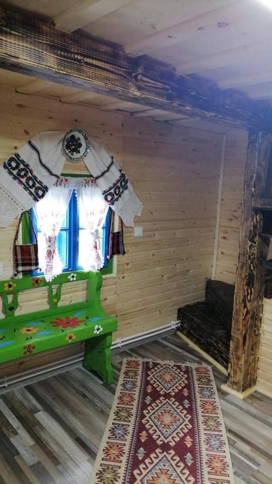 Complex Traditional Căsuța Bunicilor-Breb