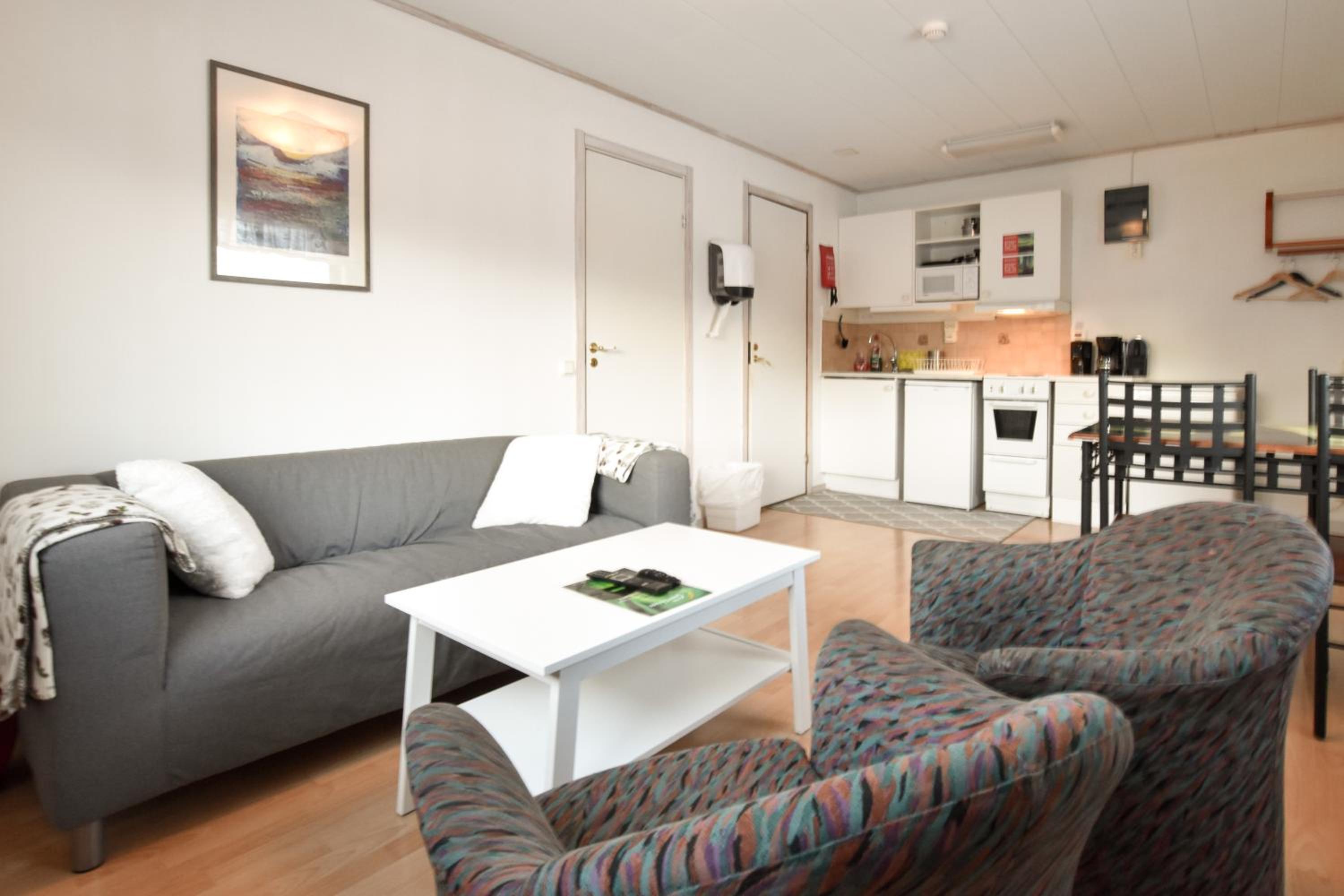 Abisko Guesthouse & Activities