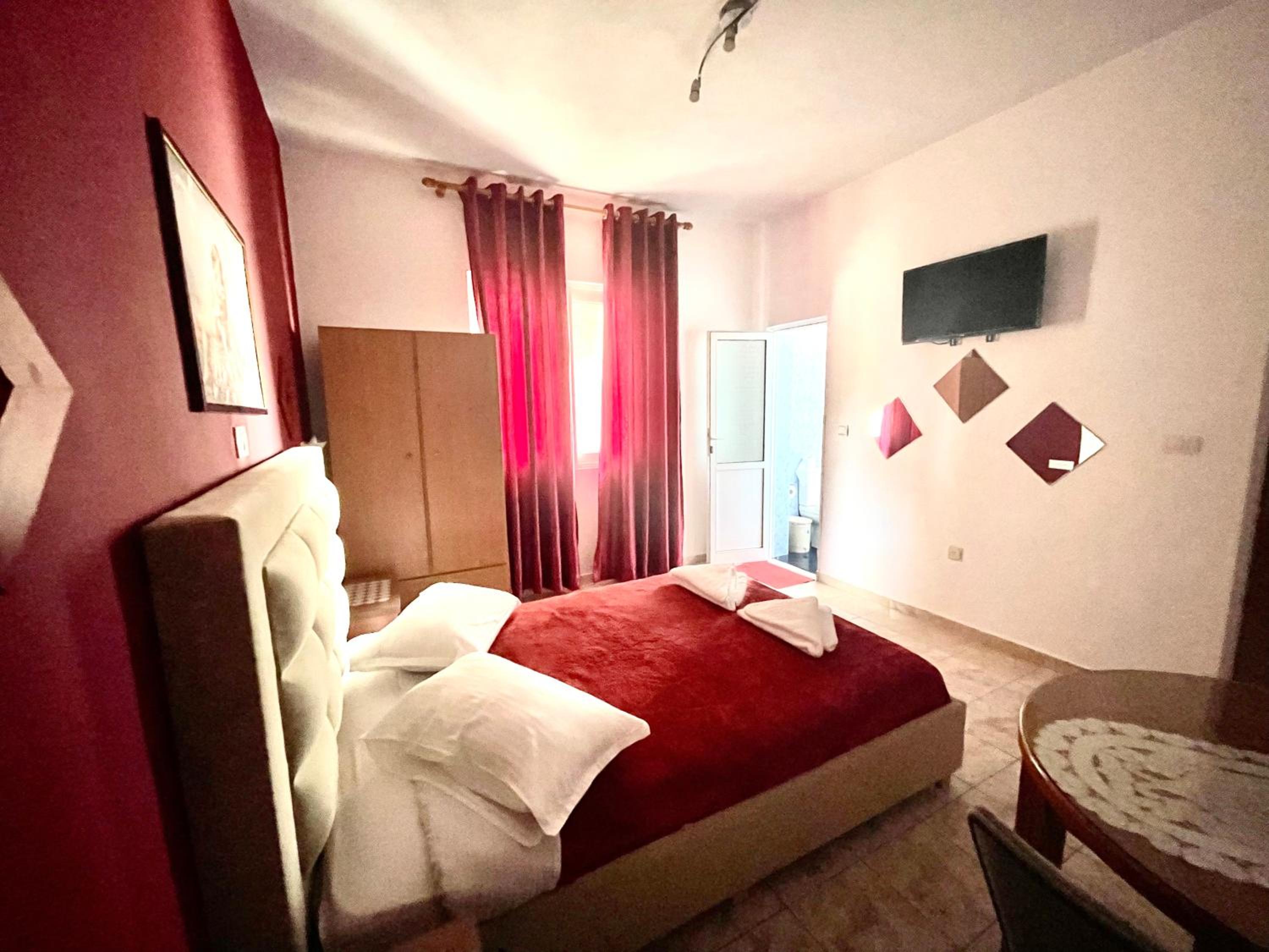 Oni's Apartments