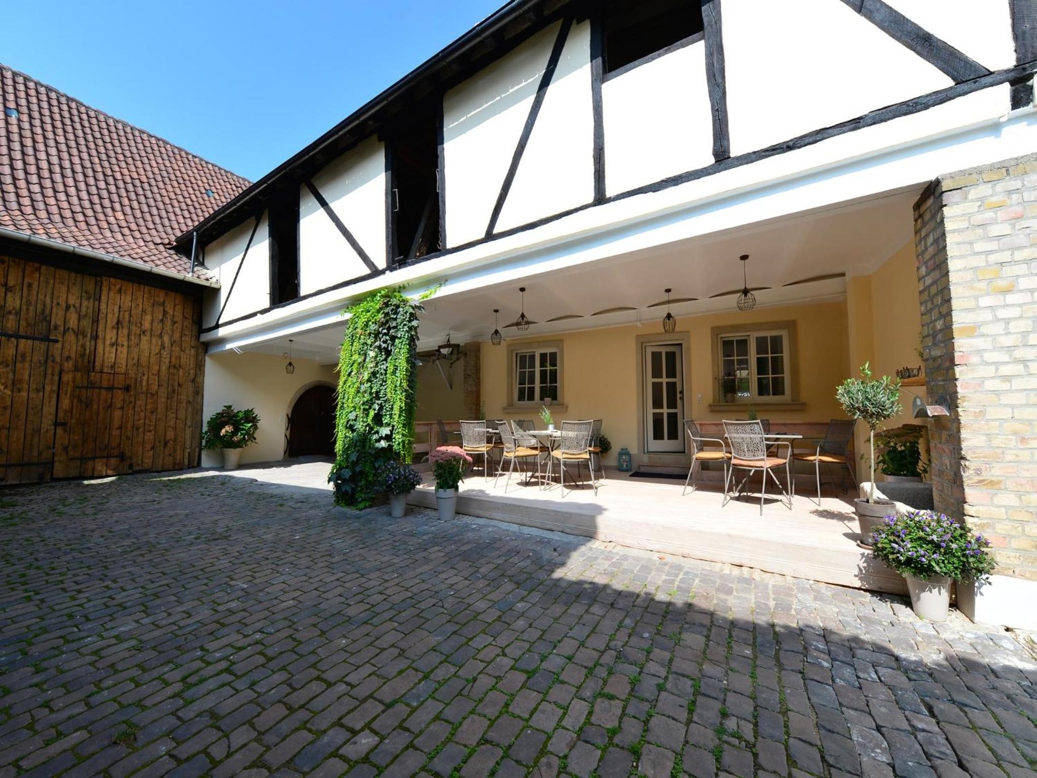 Gästehaus & Weingut GEHRIG