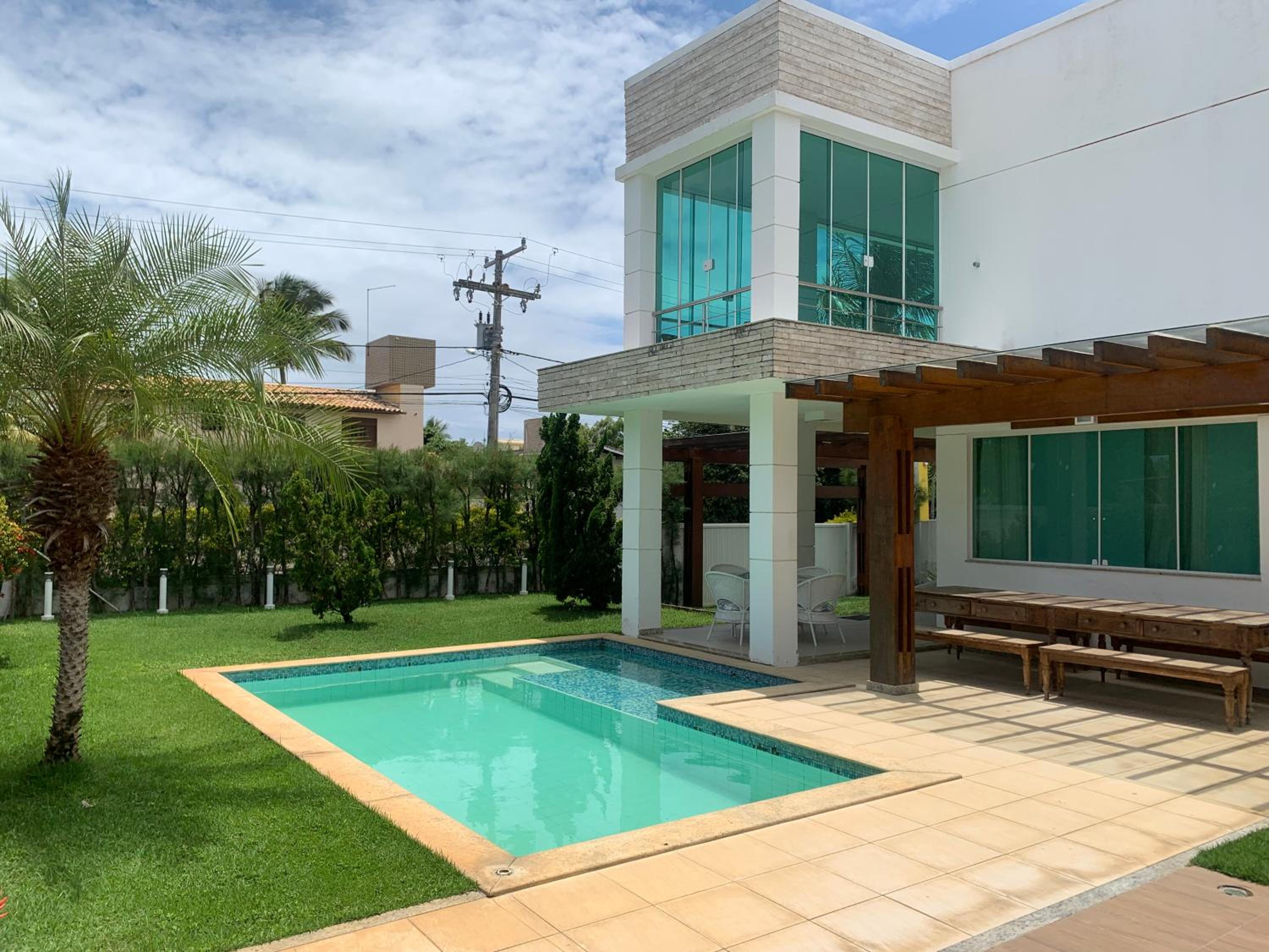 Casa no condomínio paraíso