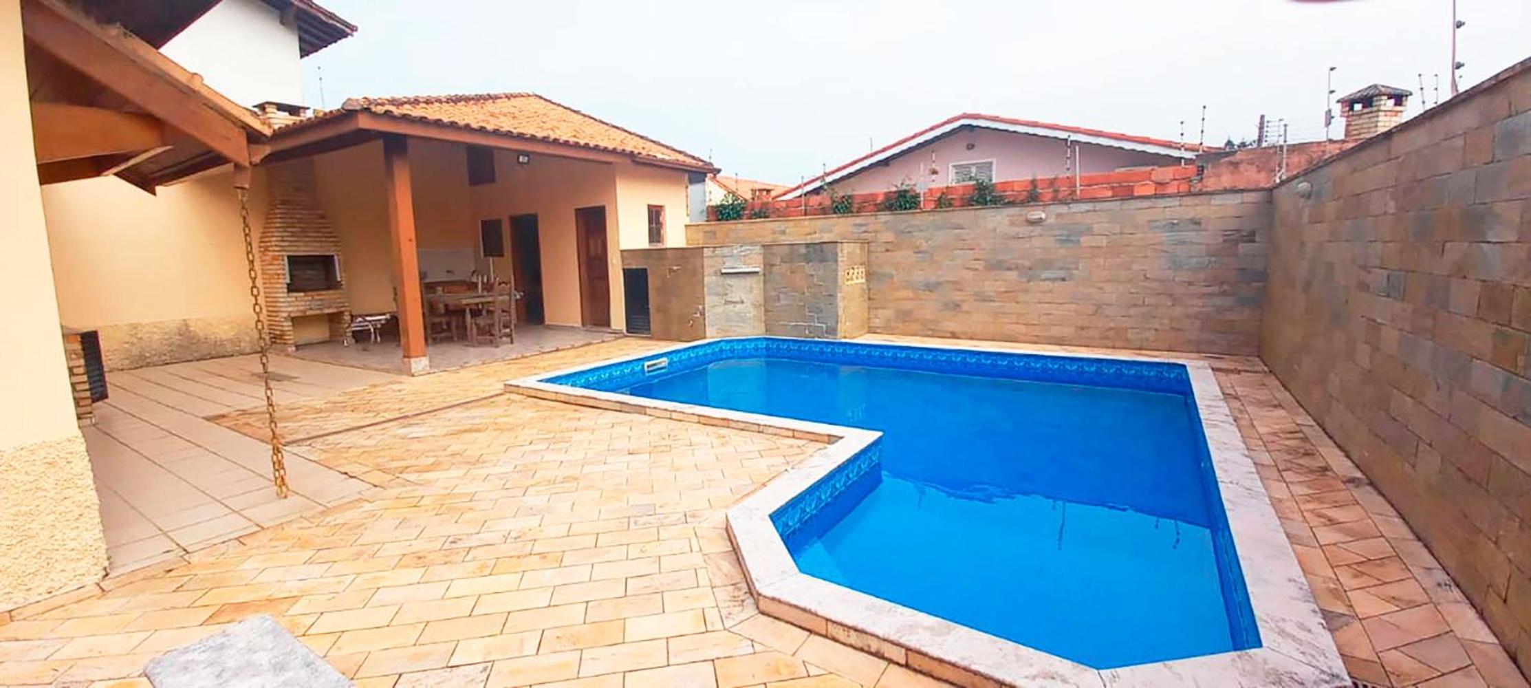 Incrivel casa a 280 m do mar em Peruibe SP