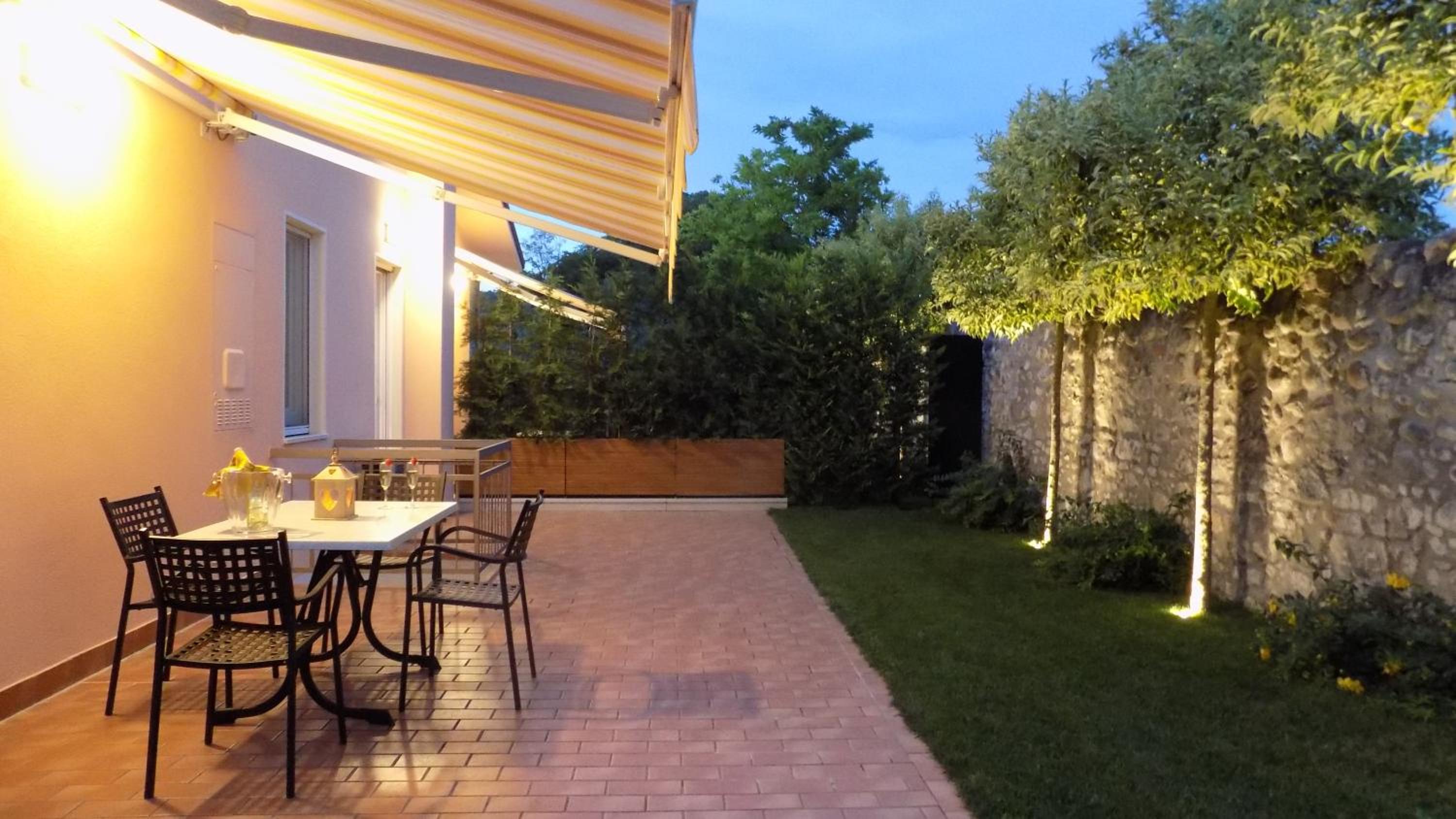 MillyHolidays - Apartment Sunflower - Center - Nearby Beach - Private Garden - Spa Pool photo 3