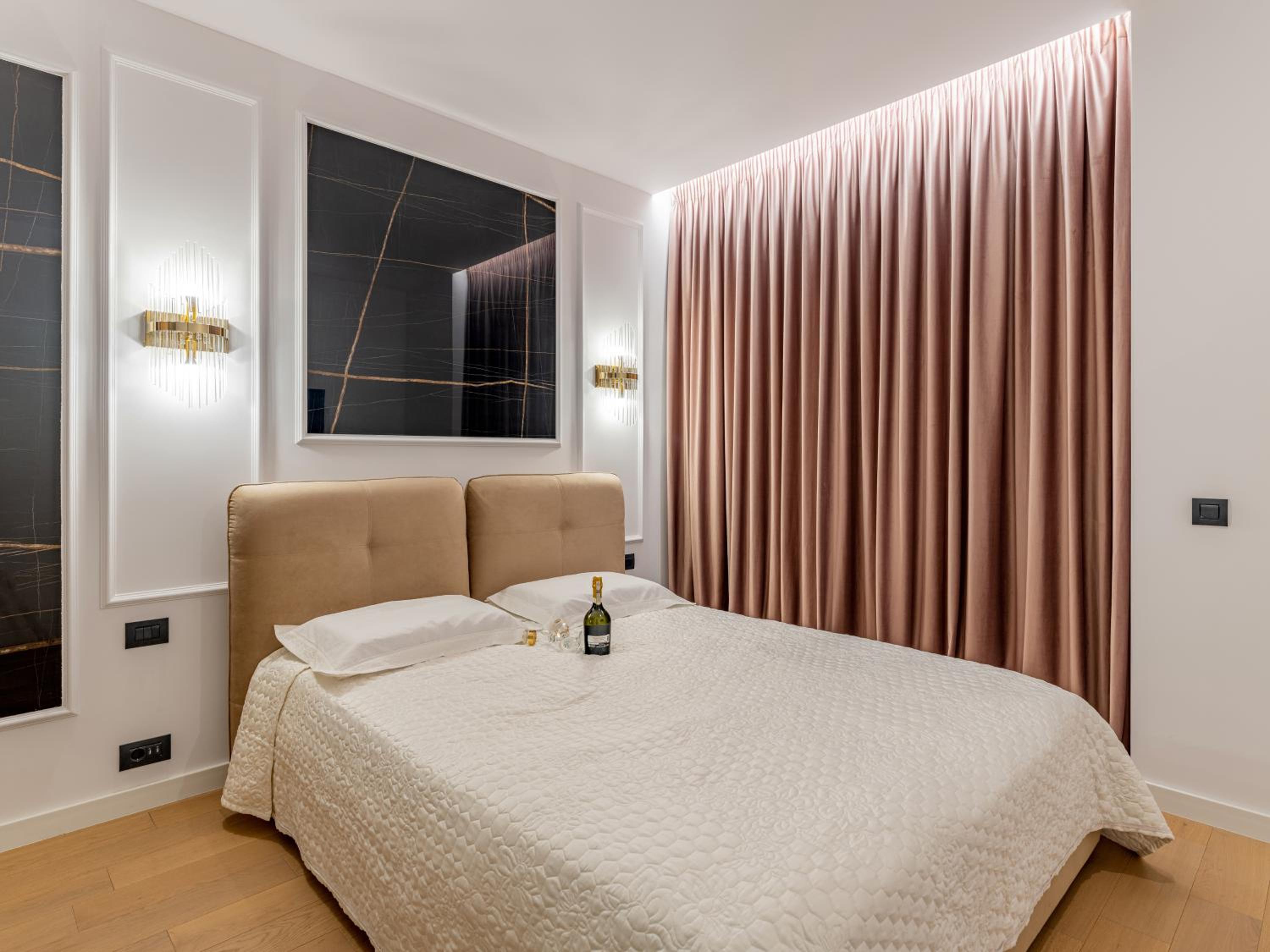 One Best Luxury Rental Herastrau Parc Apartment view 5
