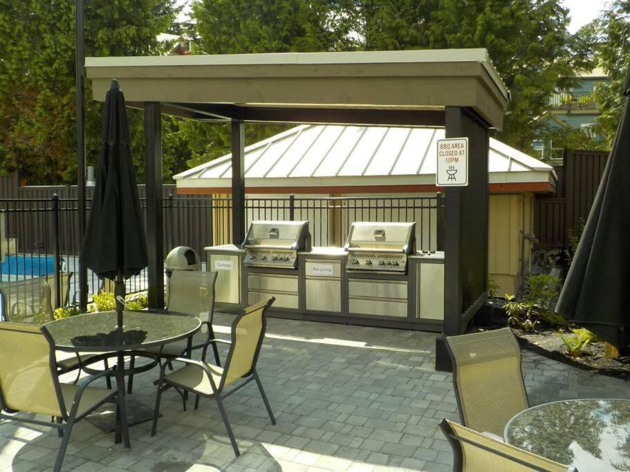 WHISTLER Luxury Ski In/Out+ Parking+HotTub + Pool