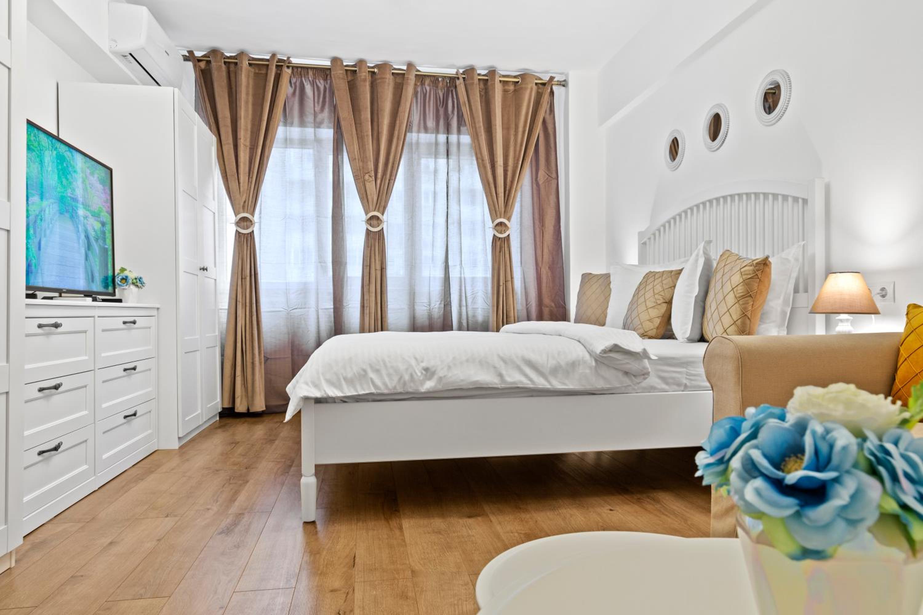 Institutul Național de Neurologie - Sudului 303 by MRG Apartments view 3