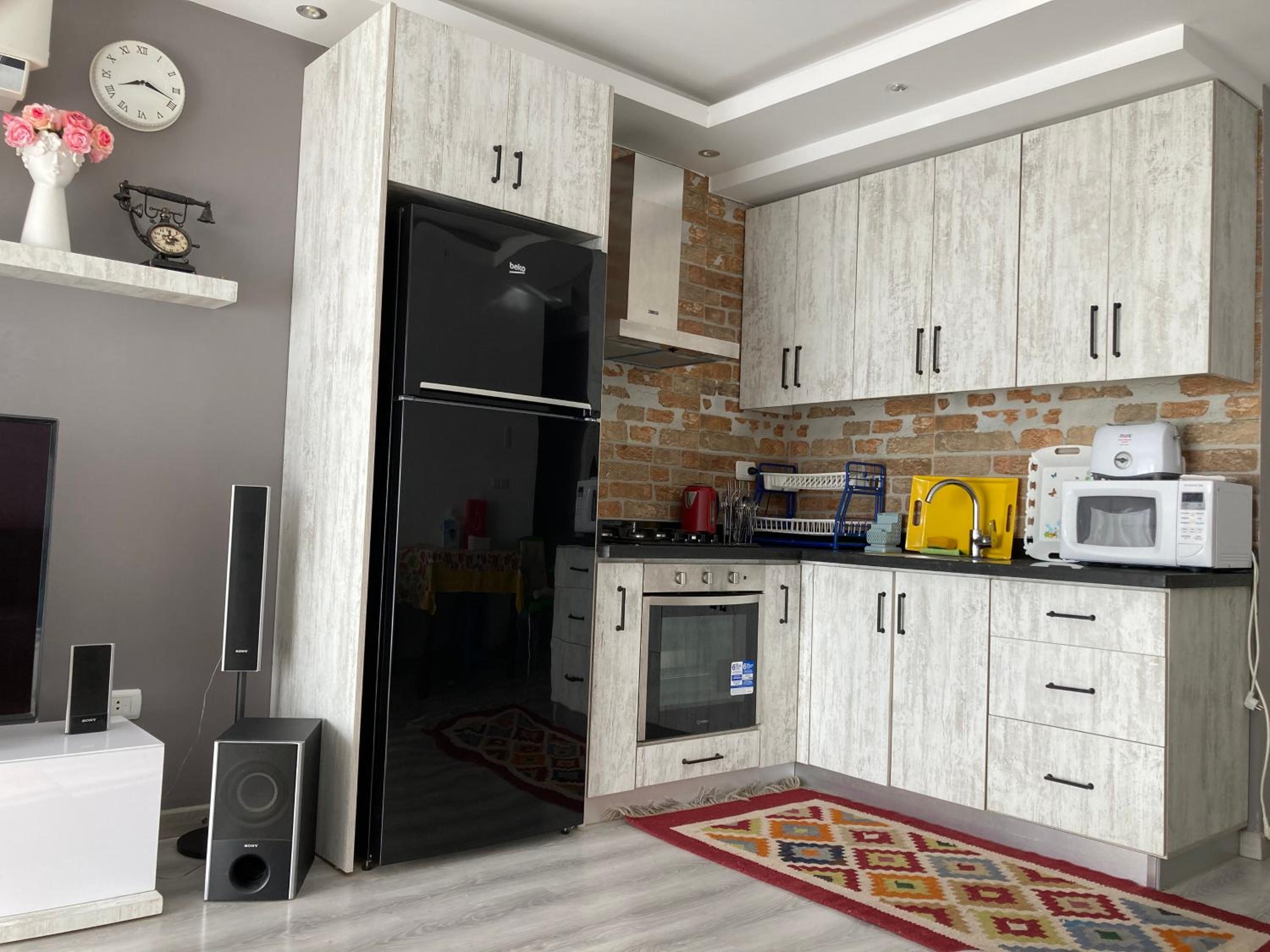 Modern apartment view 5