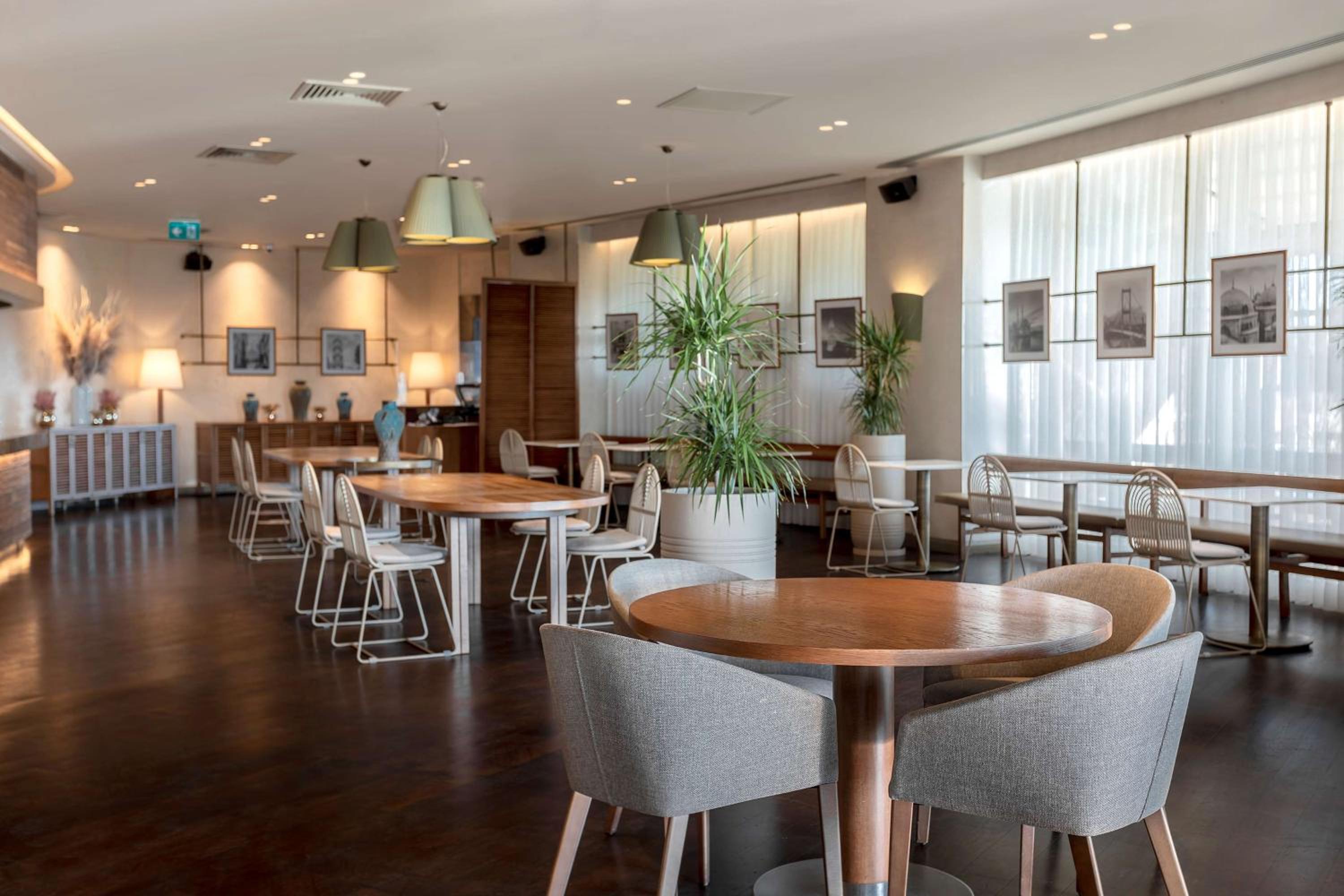 Radisson Blu Otel İstanbul Ottomare - Image 120