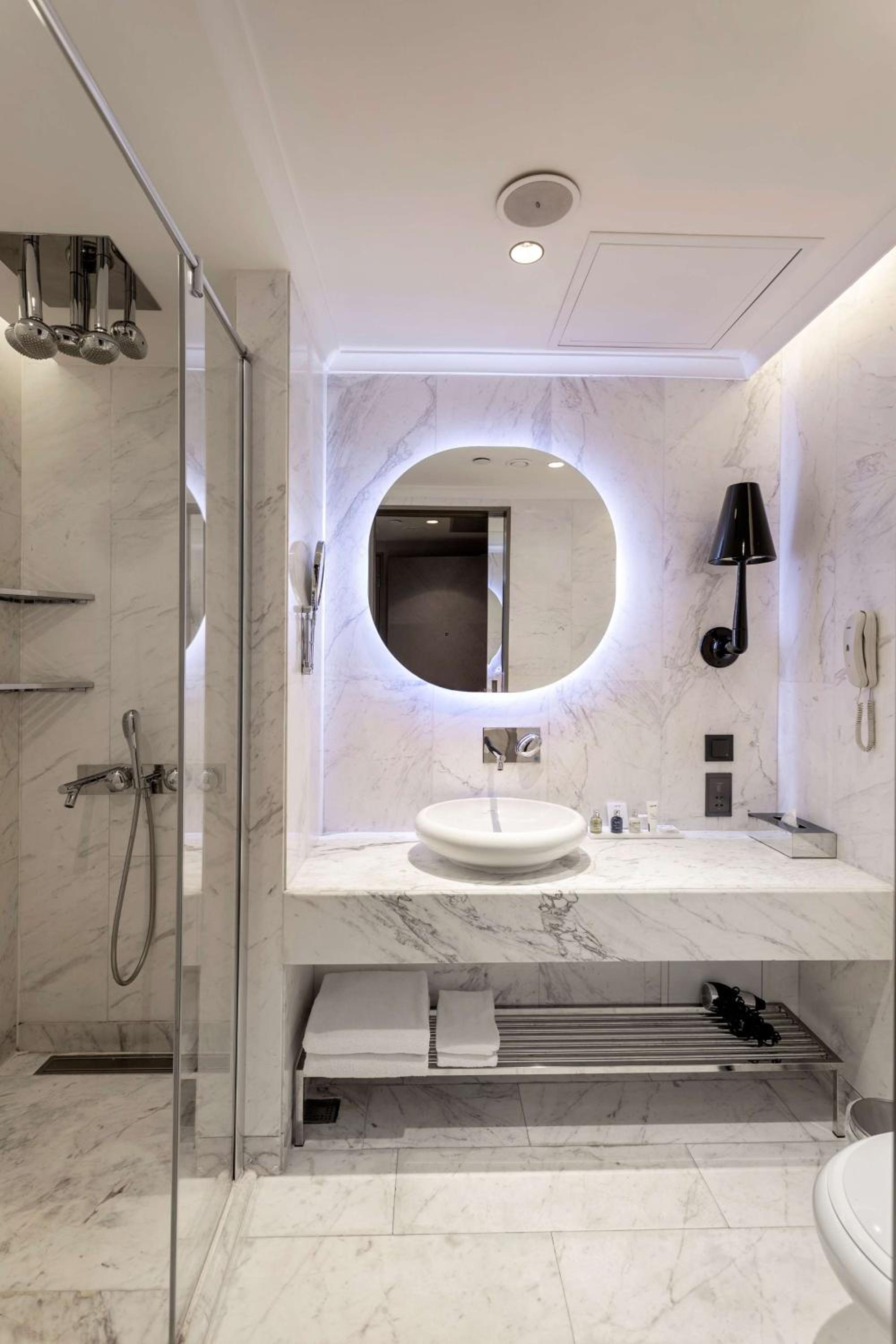 Radisson Blu Otel İstanbul Ottomare - Image 87