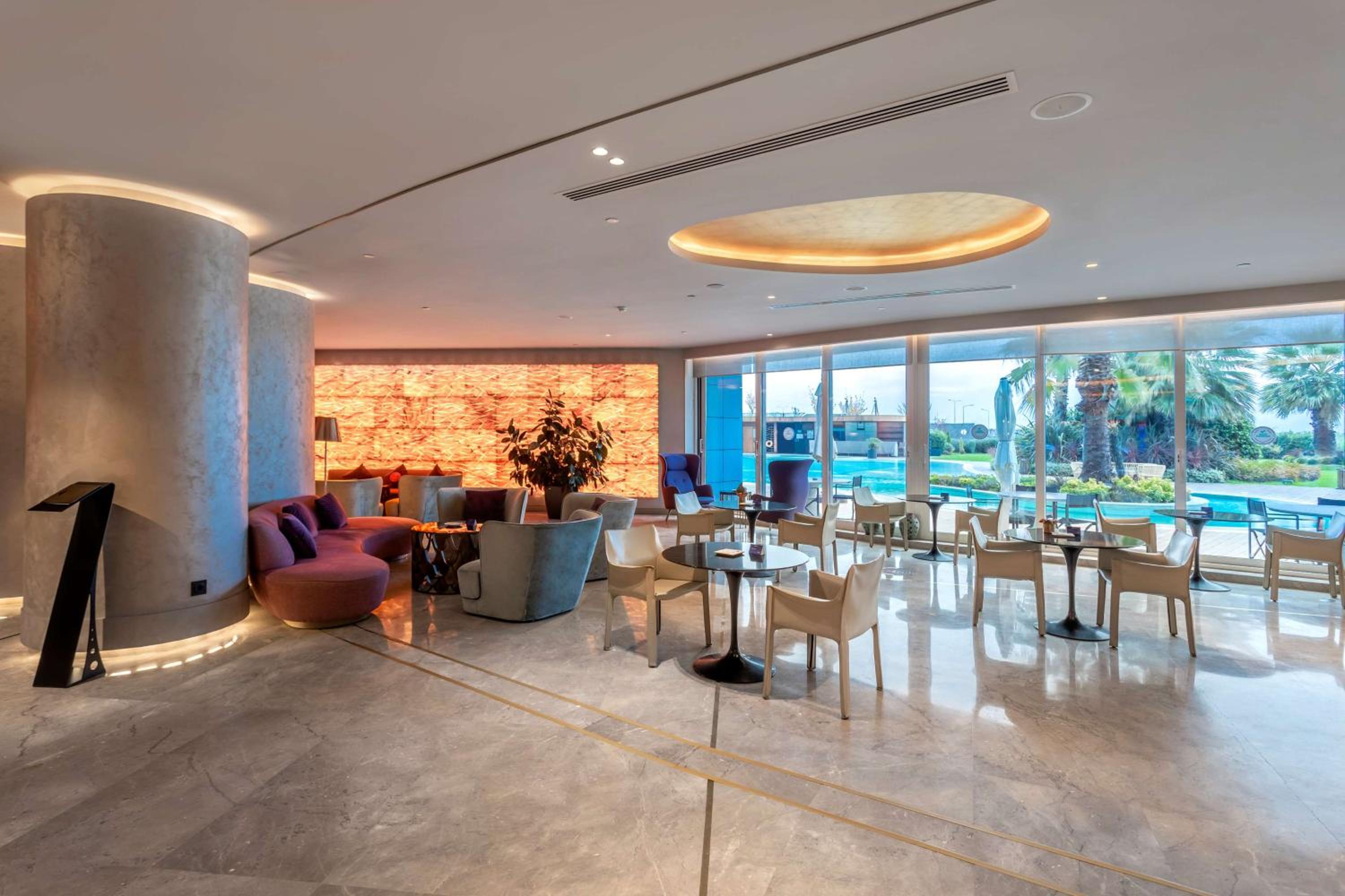 Radisson Blu Otel İstanbul Ottomare - Image 22