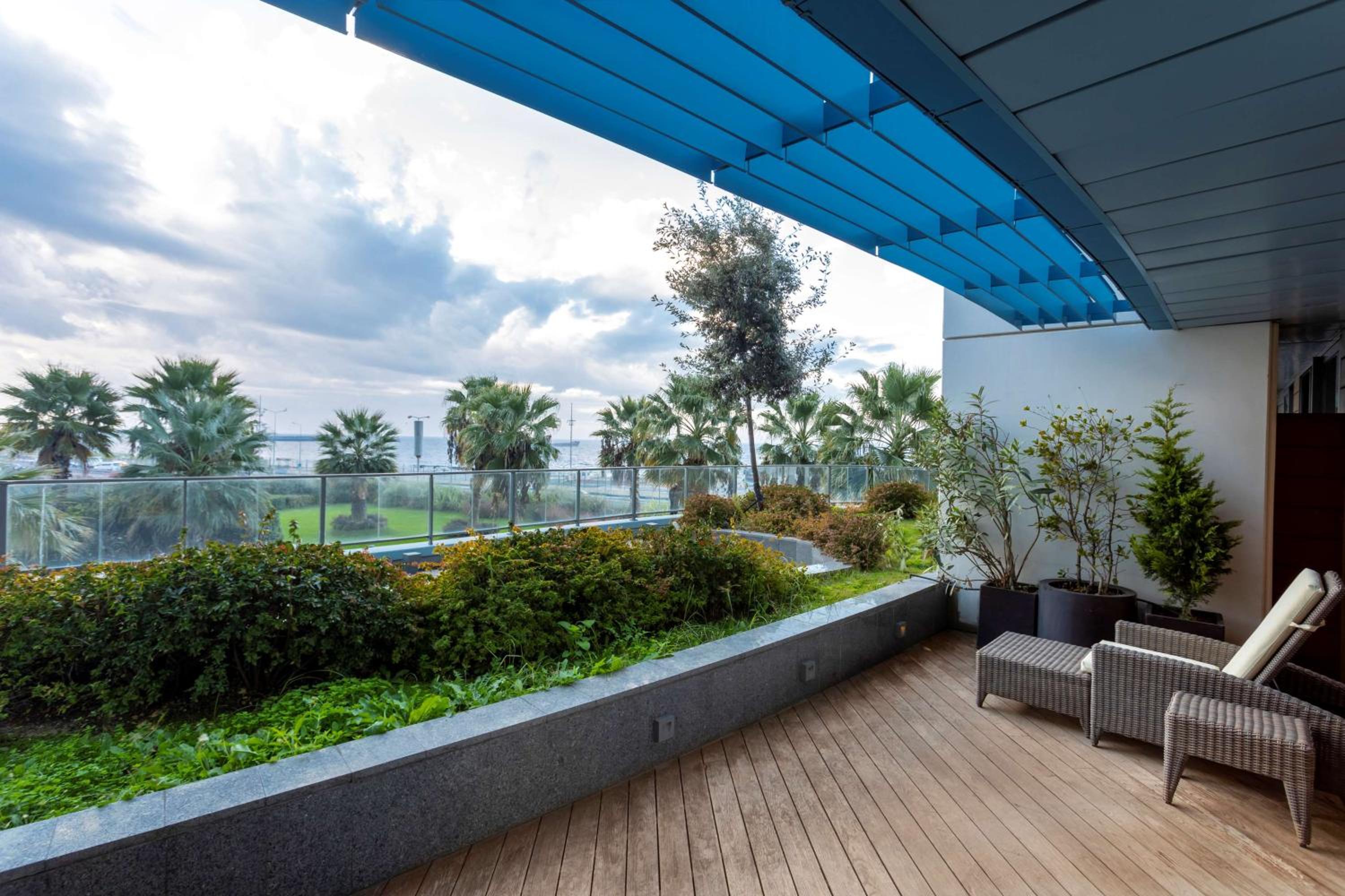 Radisson Blu Otel İstanbul Ottomare - Image 40