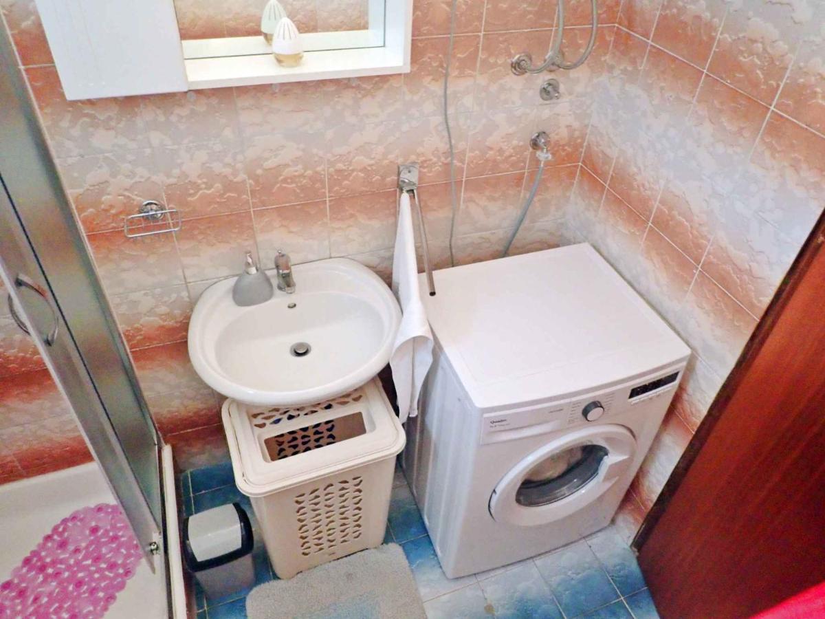 Apartment in Starigrad-Paklenica 41713 view 4