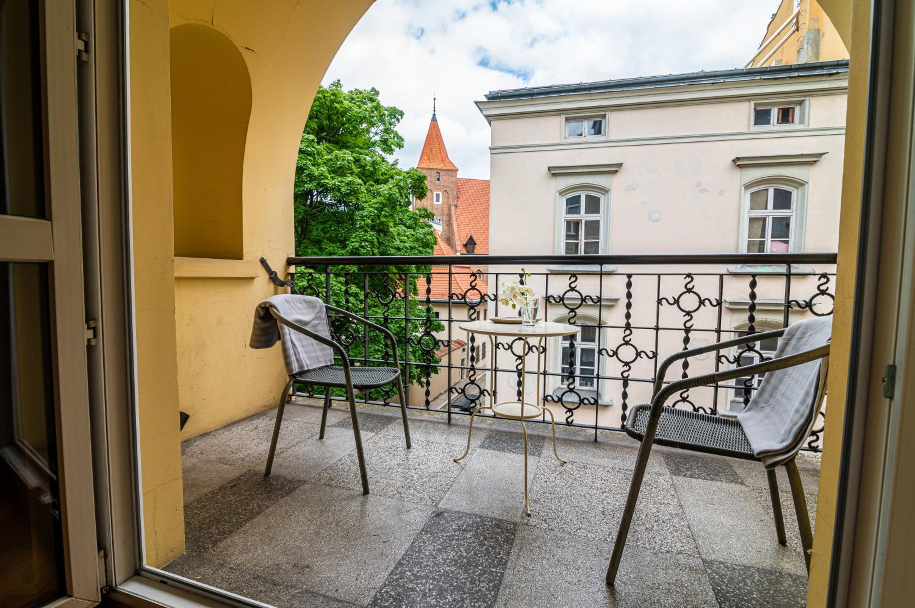 balance & terrace