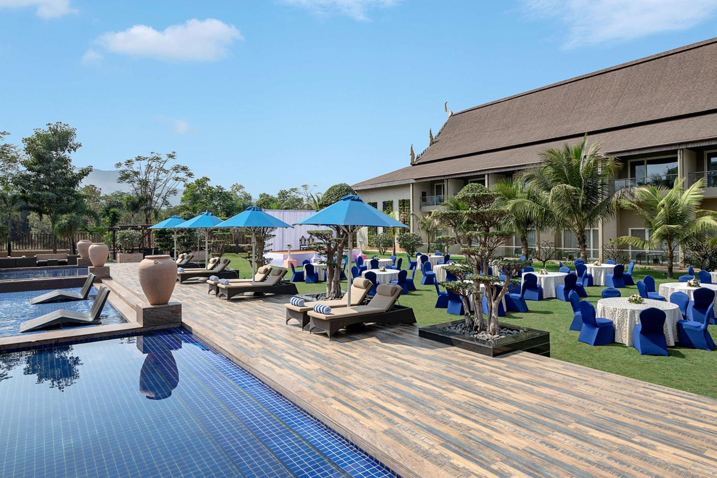 Radisson Blu Plaza Resort & Convention Centre Karjat