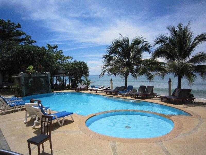 Lanta Paradise Beach Resort