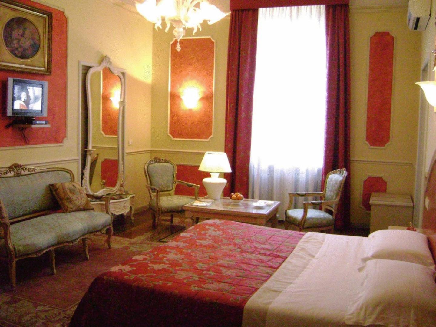 Antica Residenza D'Azeglio Room&Breakfast di Charme