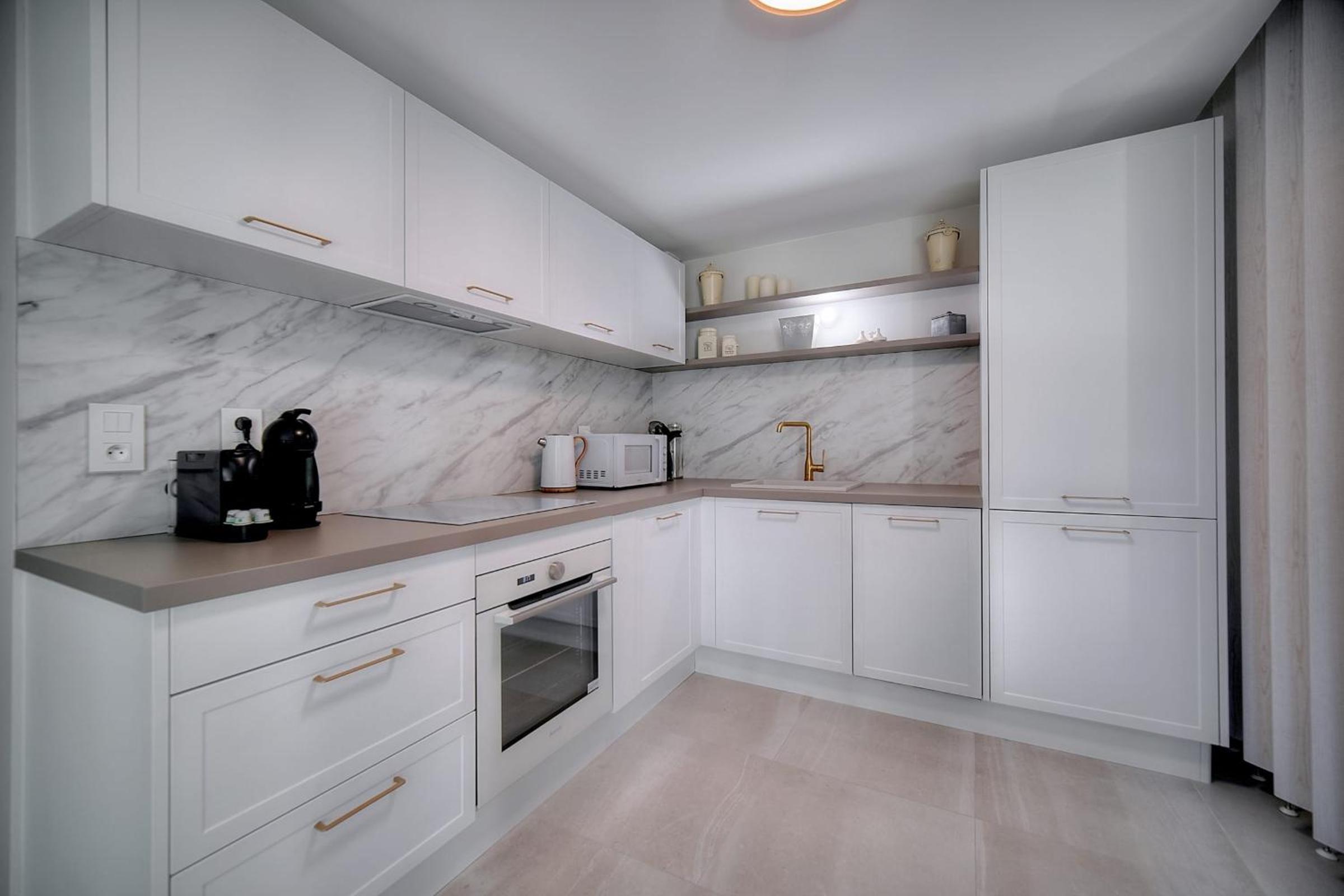 IMMOGROOM - Terrace - Bikes - BBQ - Parking - AC photo 3